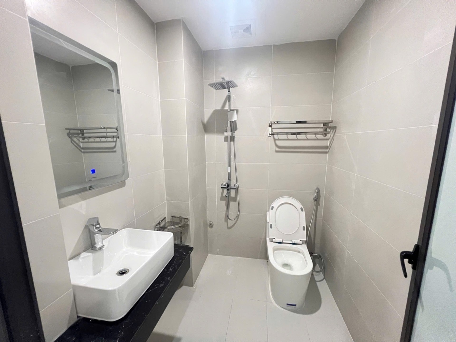 Bán nhà Hai Bà Trưng - diện tích 36m2 5 tầng - Nhà mới đẹp, thang máy - giá 12,8 tỷ