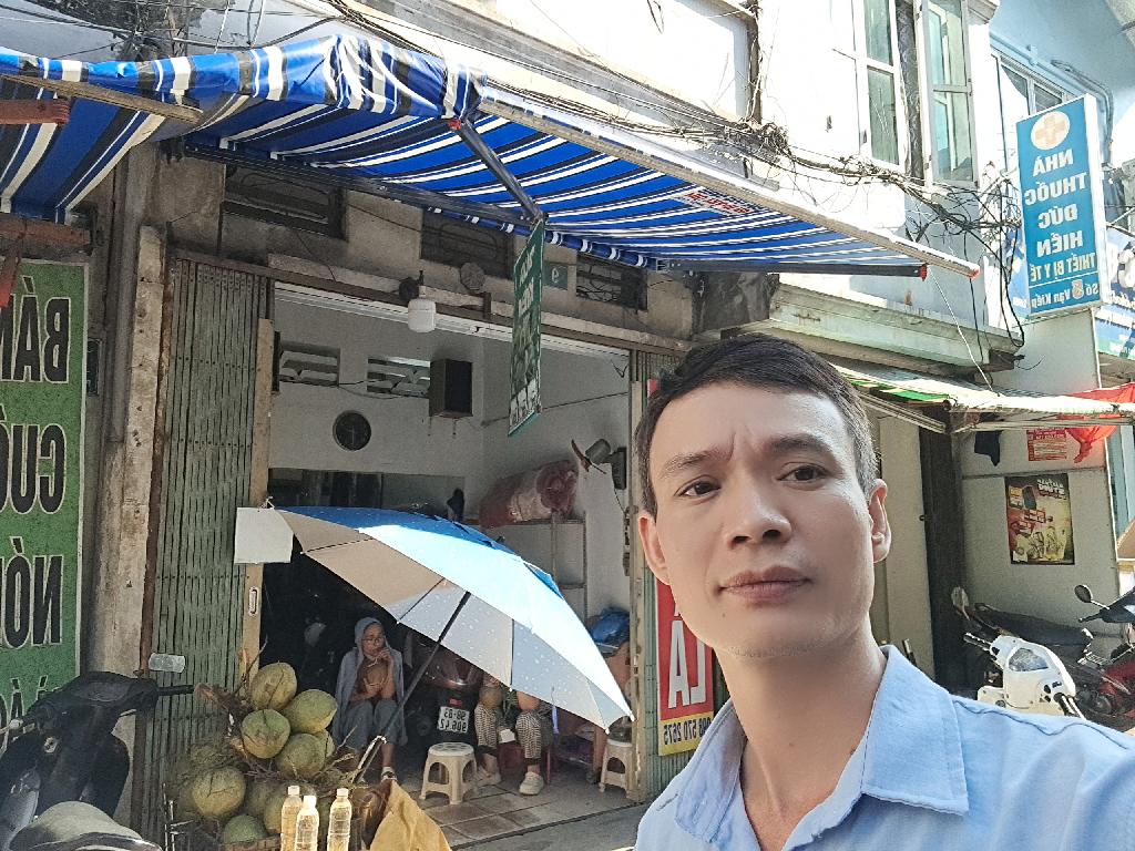 Bán nhà Vạn Kiếp - diện tích 126m2 3 tầng - nhà gồm một cửa hàng đang cho thuê - giá 30 tỷ