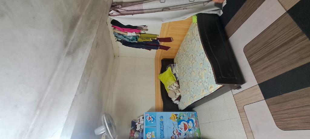 Bán nhà Vạn Kiếp - diện tích 126m2 3 tầng - nhà gồm một cửa hàng đang cho thuê - giá 30 tỷ