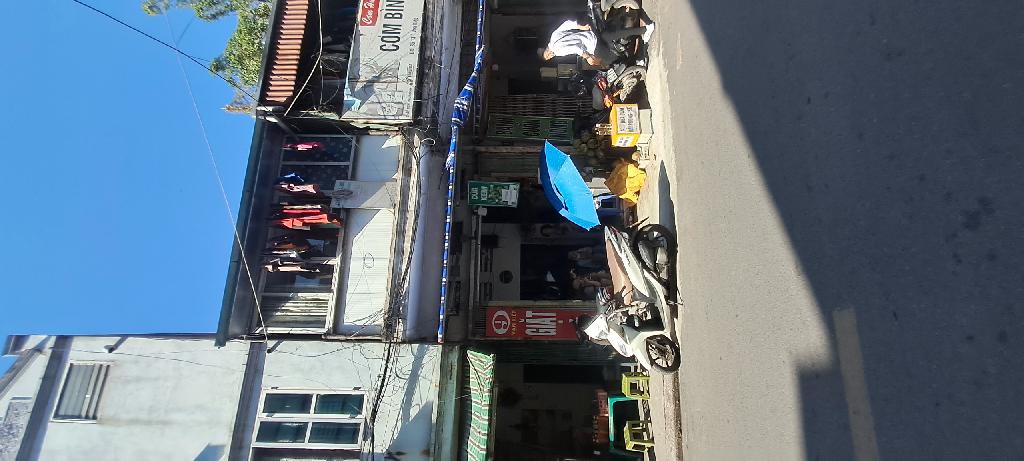 Bán nhà Vạn Kiếp - diện tích 126m2 3 tầng - nhà gồm một cửa hàng đang cho thuê - giá 30 tỷ