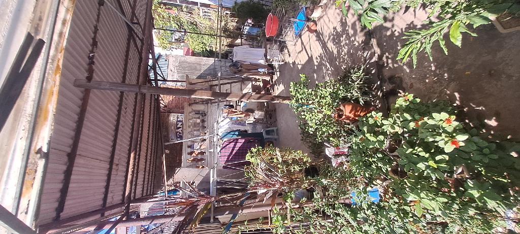 Bán nhà Vạn Kiếp - diện tích 126m2 3 tầng - nhà gồm một cửa hàng đang cho thuê - giá 30 tỷ