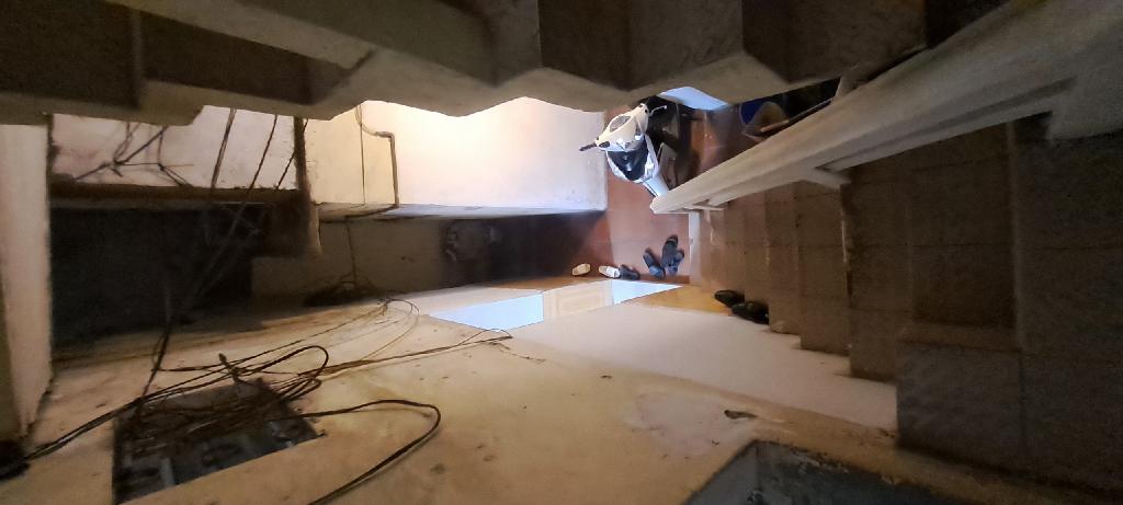 Bán nhà Vạn Kiếp - diện tích 126m2 3 tầng - nhà gồm một cửa hàng đang cho thuê - giá 30 tỷ