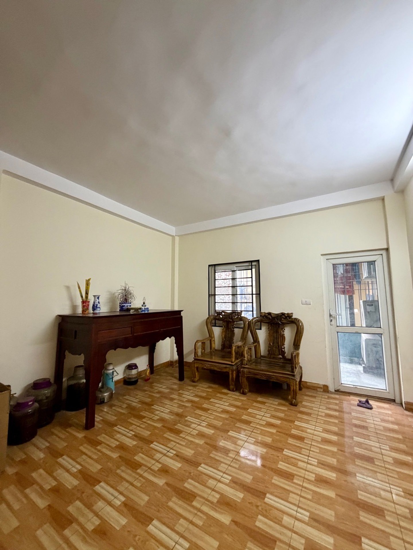 Bán nhà Lĩnh Nam - diện tích 46m2 5 tầng - Nhà đẹp, gần chợ đêm - giá 7 tỷ
