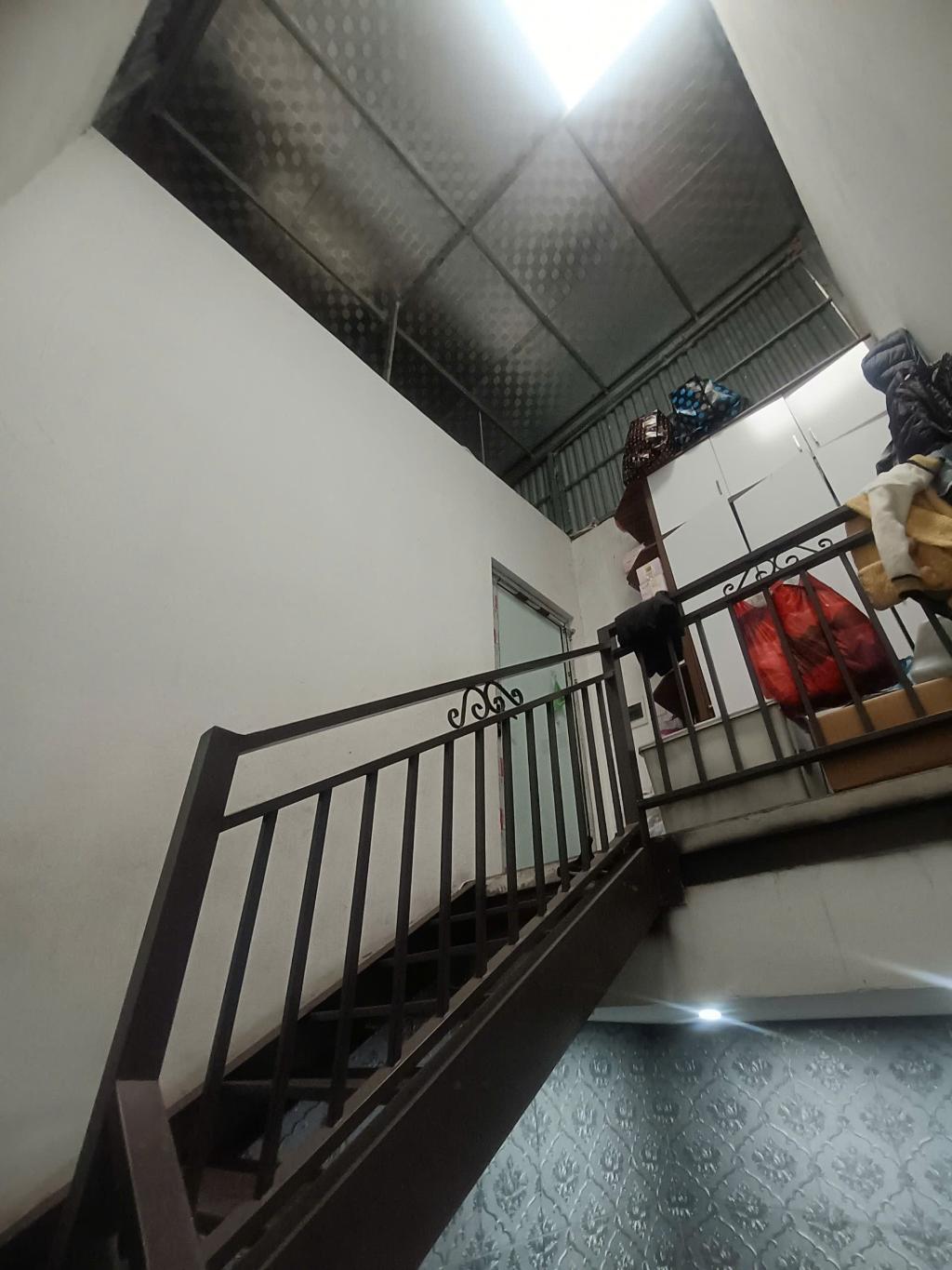 Bán nhà Đặng Tiến Đông - diện tích 73m2 3 tầng - Ô TÔ ĐỖ CỬA - giá 34,5 tỷ