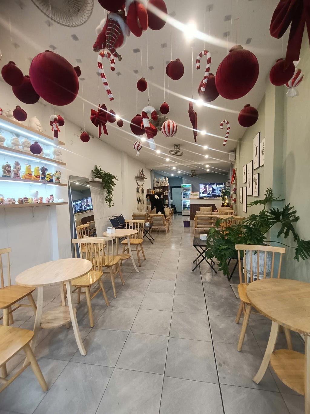 Bán nhà Đặng Tiến Đông - diện tích 73m2 3 tầng - Ô TÔ ĐỖ CỬA - giá 34,5 tỷ