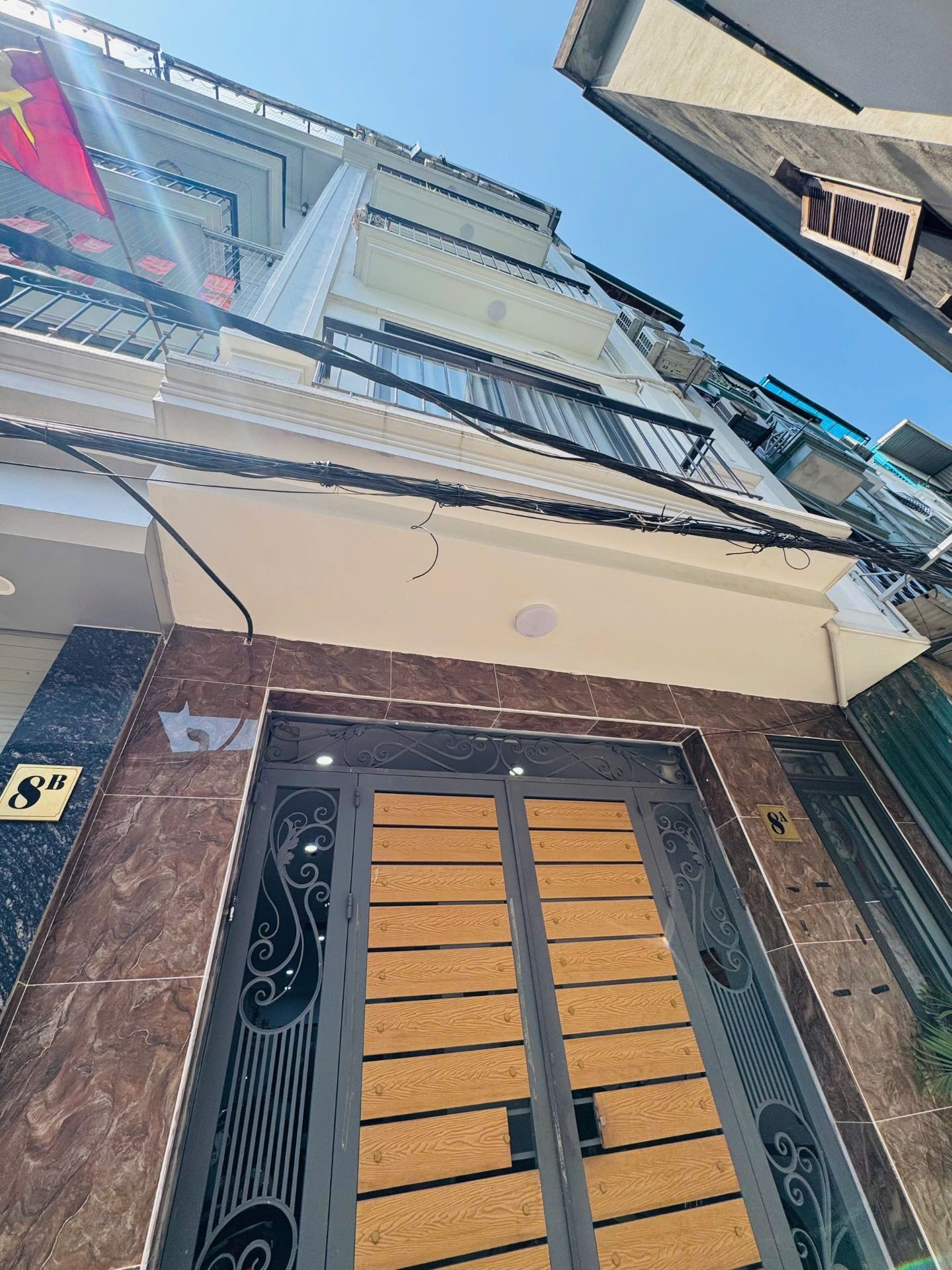 Bán nhà Trần Khát Chân - diện tích 46m2 6 tầng - Thang máy - giá 14,7 tỷ