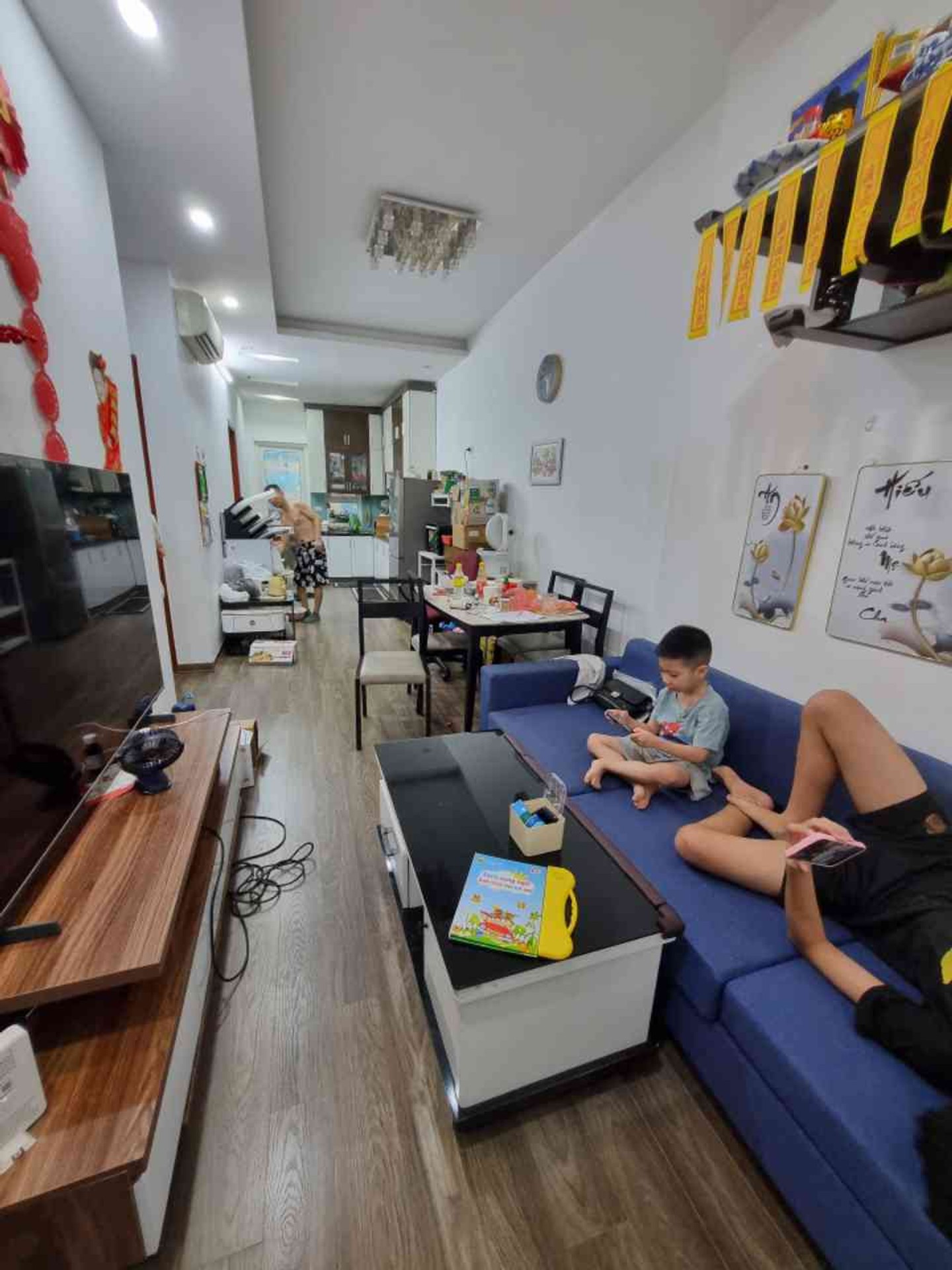 Bán nhà Nguyễn Xiển - diện tích 65m2 33 tầng - Nhà đẹp hiếm có - giá 4,3 tỷ