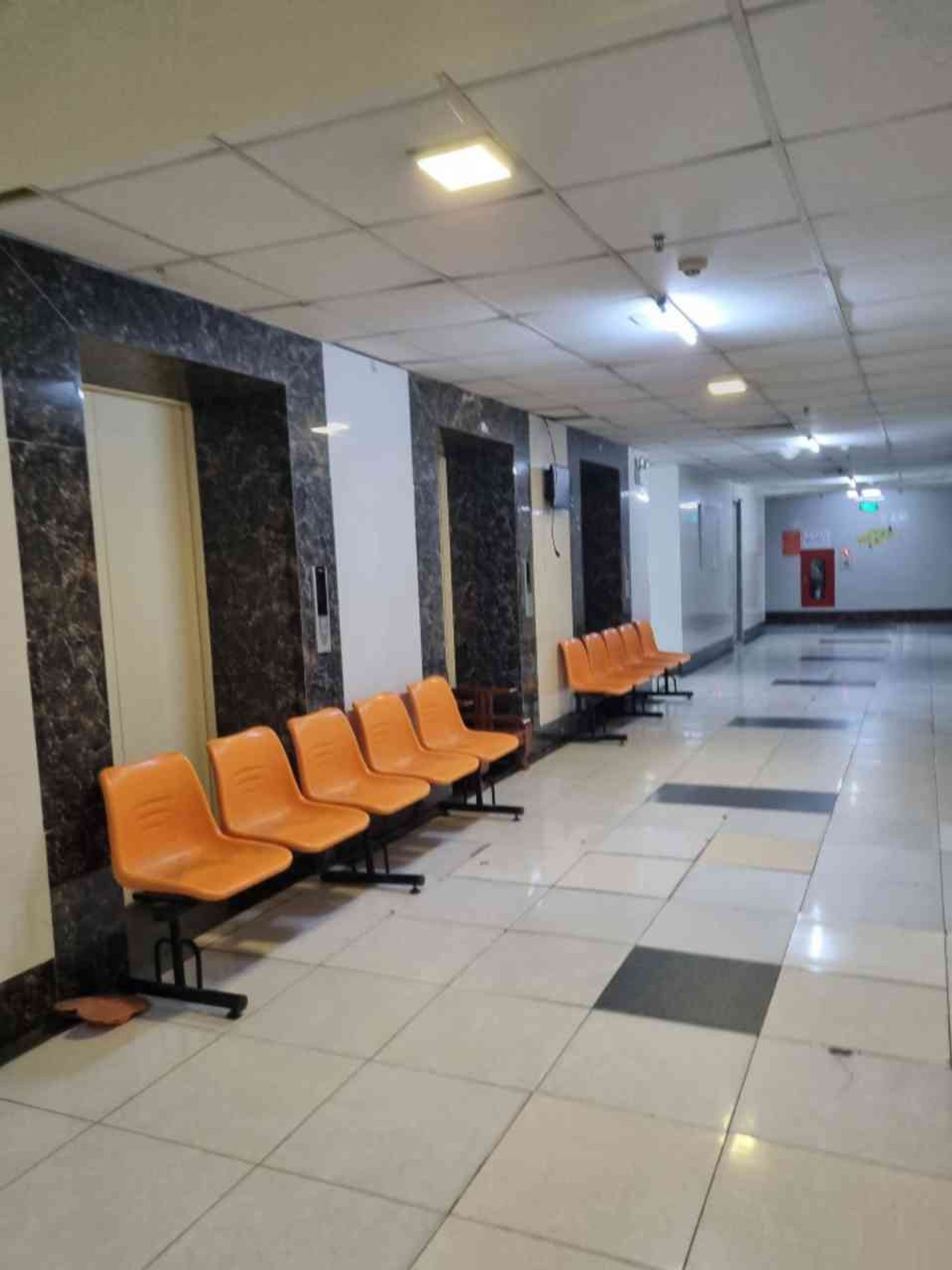 Bán nhà Nguyễn Xiển - diện tích 65m2 33 tầng - Nhà đẹp hiếm có - giá 4,3 tỷ