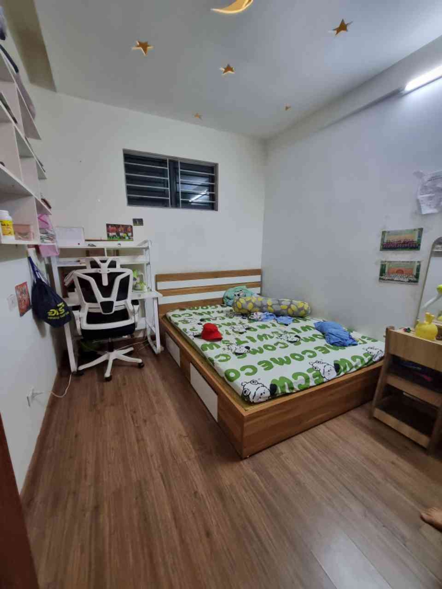 Bán nhà Nguyễn Xiển - diện tích 65m2 33 tầng - Nhà đẹp hiếm có - giá 4,3 tỷ
