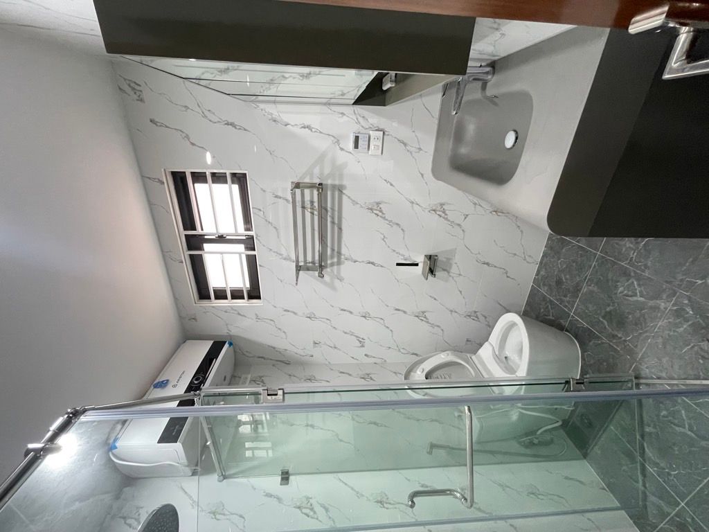 Bán nhà Nguyên Hồng - diện tích 64m2 8 tầng - ô tô kinh doanh đa dạng - giá 46 tỷ