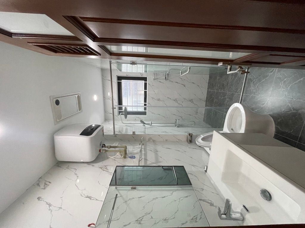 Bán nhà Nguyên Hồng - diện tích 64m2 8 tầng - ô tô kinh doanh đa dạng - giá 46 tỷ