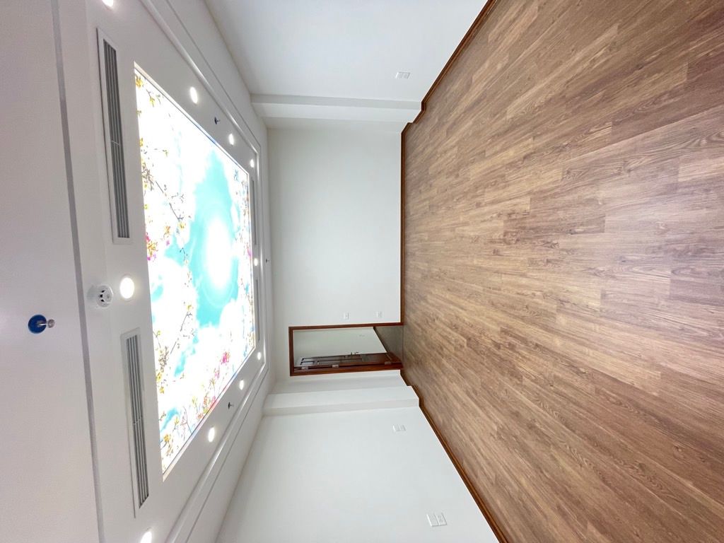 Bán nhà Nguyên Hồng - diện tích 64m2 8 tầng - ô tô kinh doanh đa dạng - giá 46 tỷ