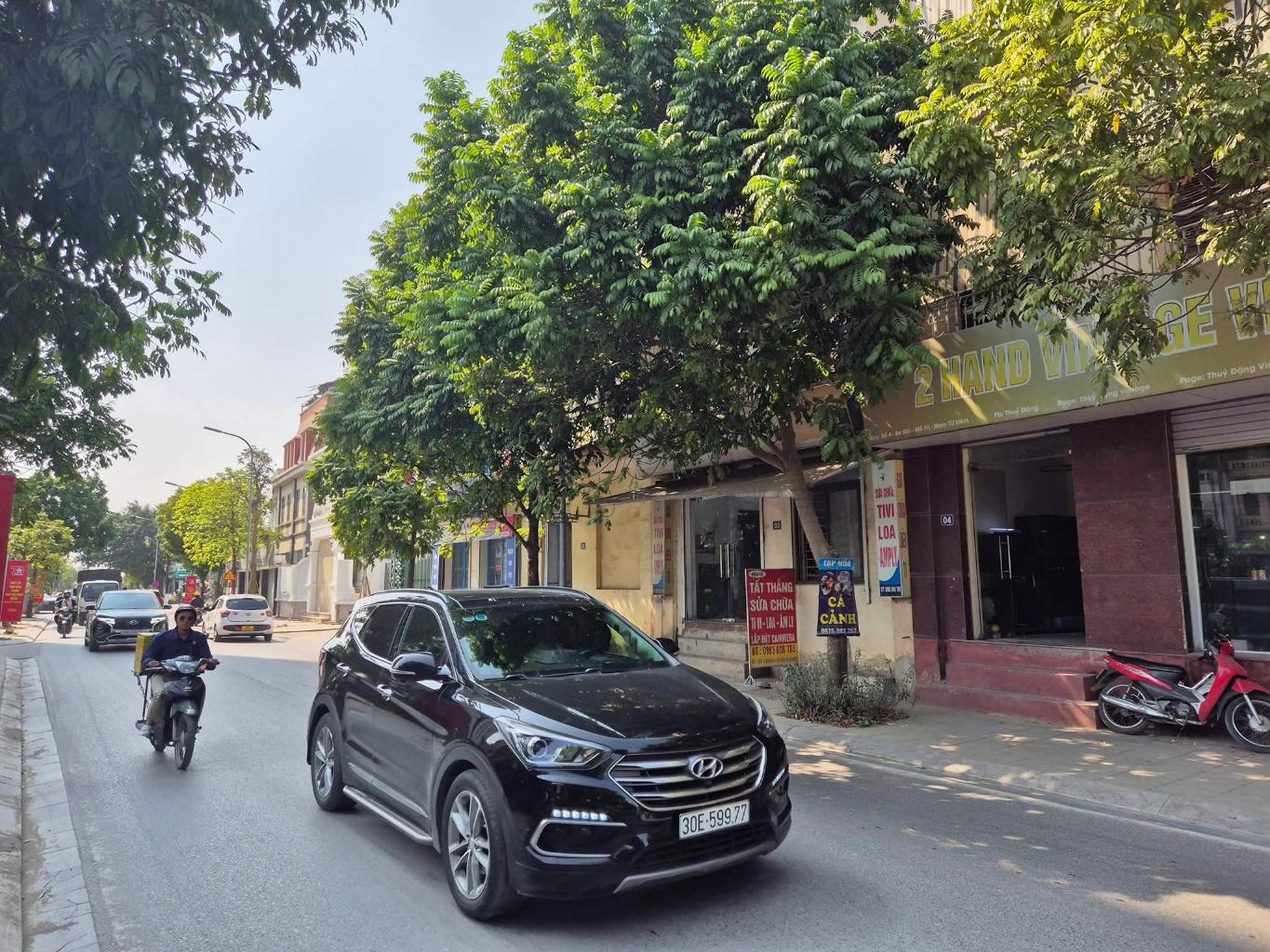 Bán nhà Sa Đôi - diện tích 90m2 4 tầng - mặt phố ô tô tránh - giá 25,2 tỷ