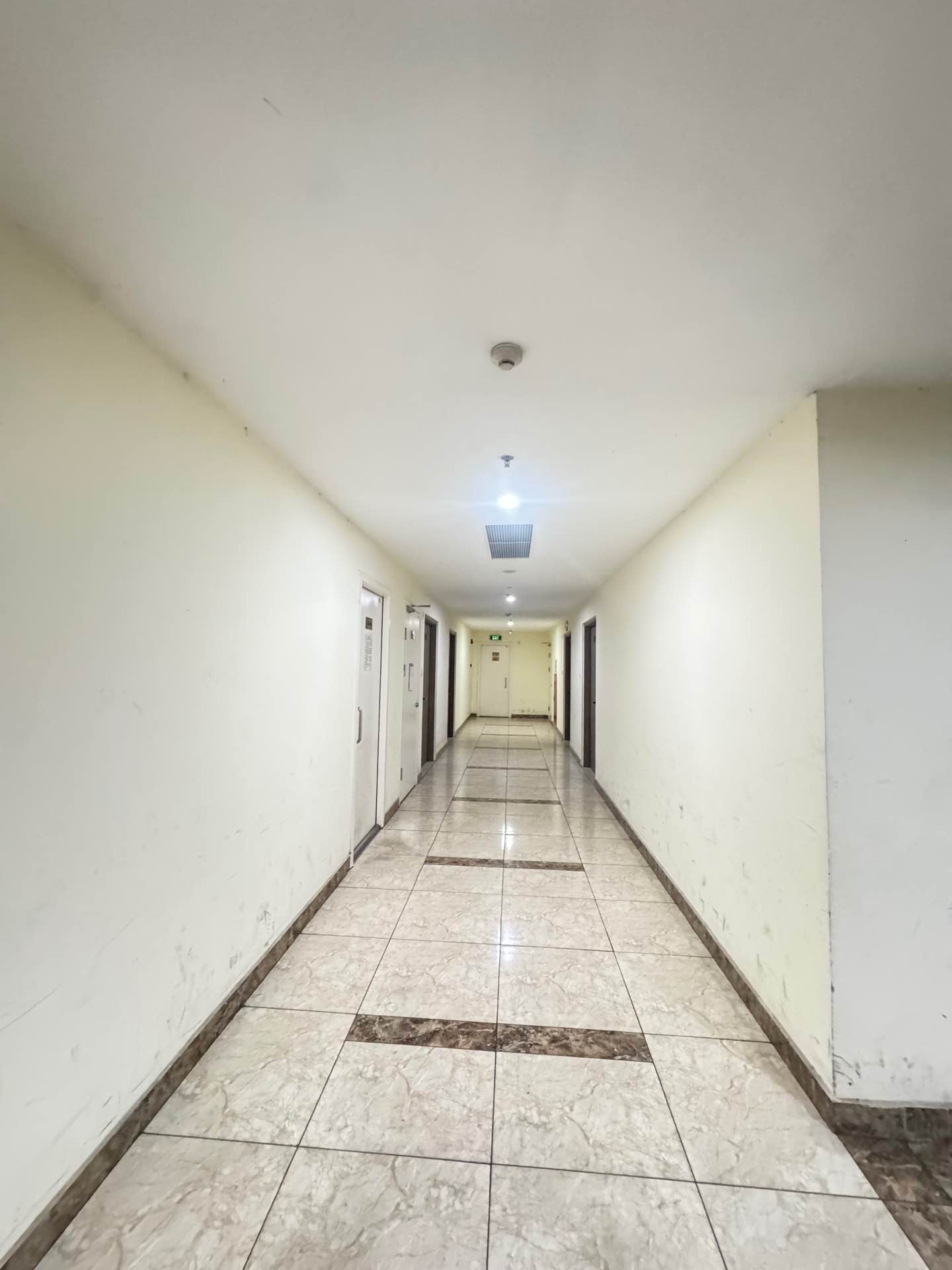 Bán nhà Lĩnh Nam - diện tích 76m2 13 tầng - Căn hộ chung cư hàng xóm Times City - giá 7,1 tỷ