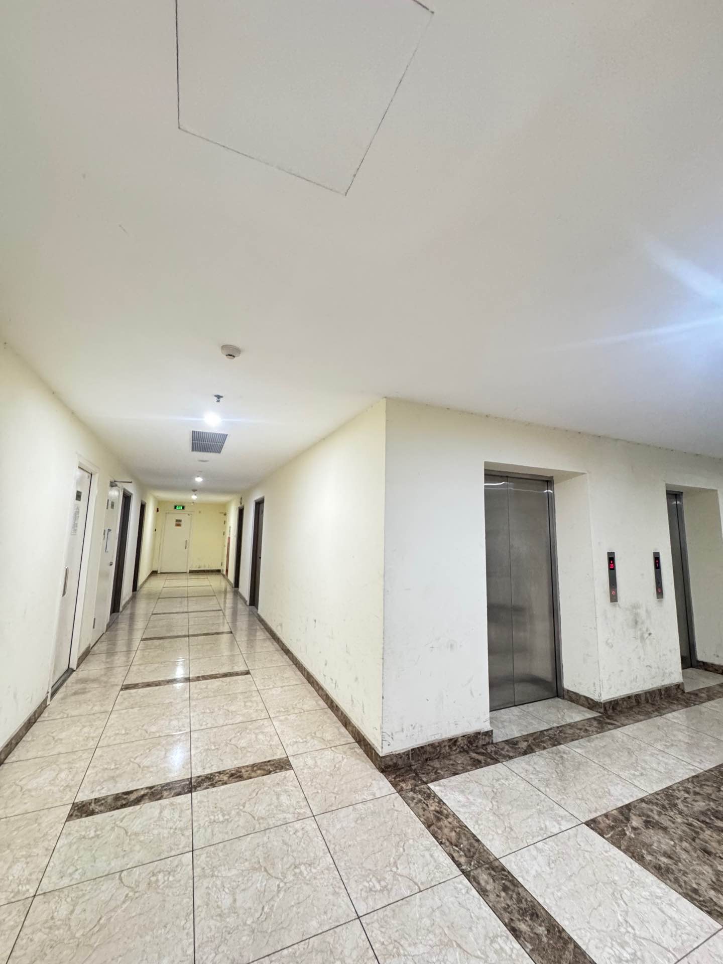 Bán nhà Lĩnh Nam - diện tích 76m2 13 tầng - Căn hộ chung cư hàng xóm Times City - giá 7,1 tỷ