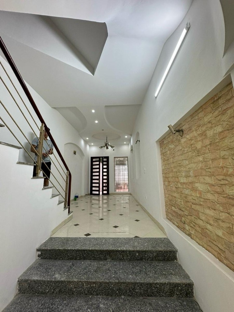 Bán nhà Khương Đình - diện tích 110m2 1 tầng - Nhà mặt phố - giá 40 tỷ