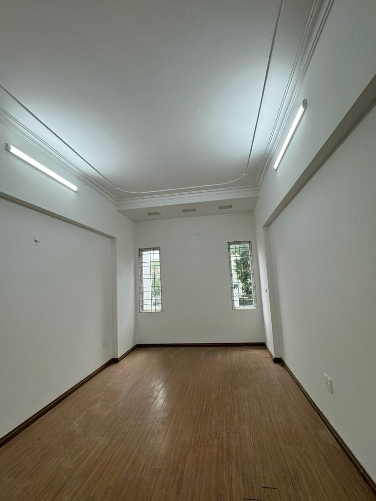 Bán nhà Khương Đình - diện tích 110m2 1 tầng - Nhà mặt phố - giá 40 tỷ