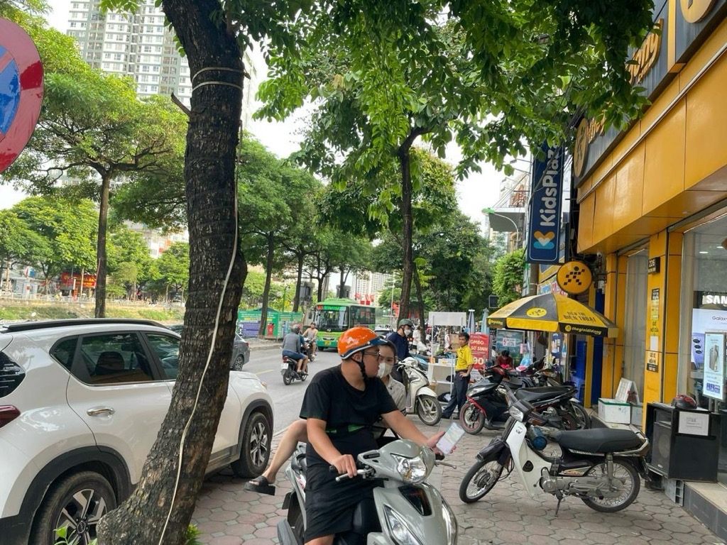 Bán nhà Khương Đình - diện tích 110m2 1 tầng - Nhà mặt phố - giá 40 tỷ