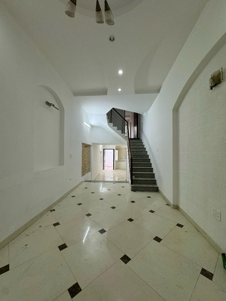 Bán nhà Khương Đình - diện tích 110m2 1 tầng - Nhà mặt phố - giá 40 tỷ