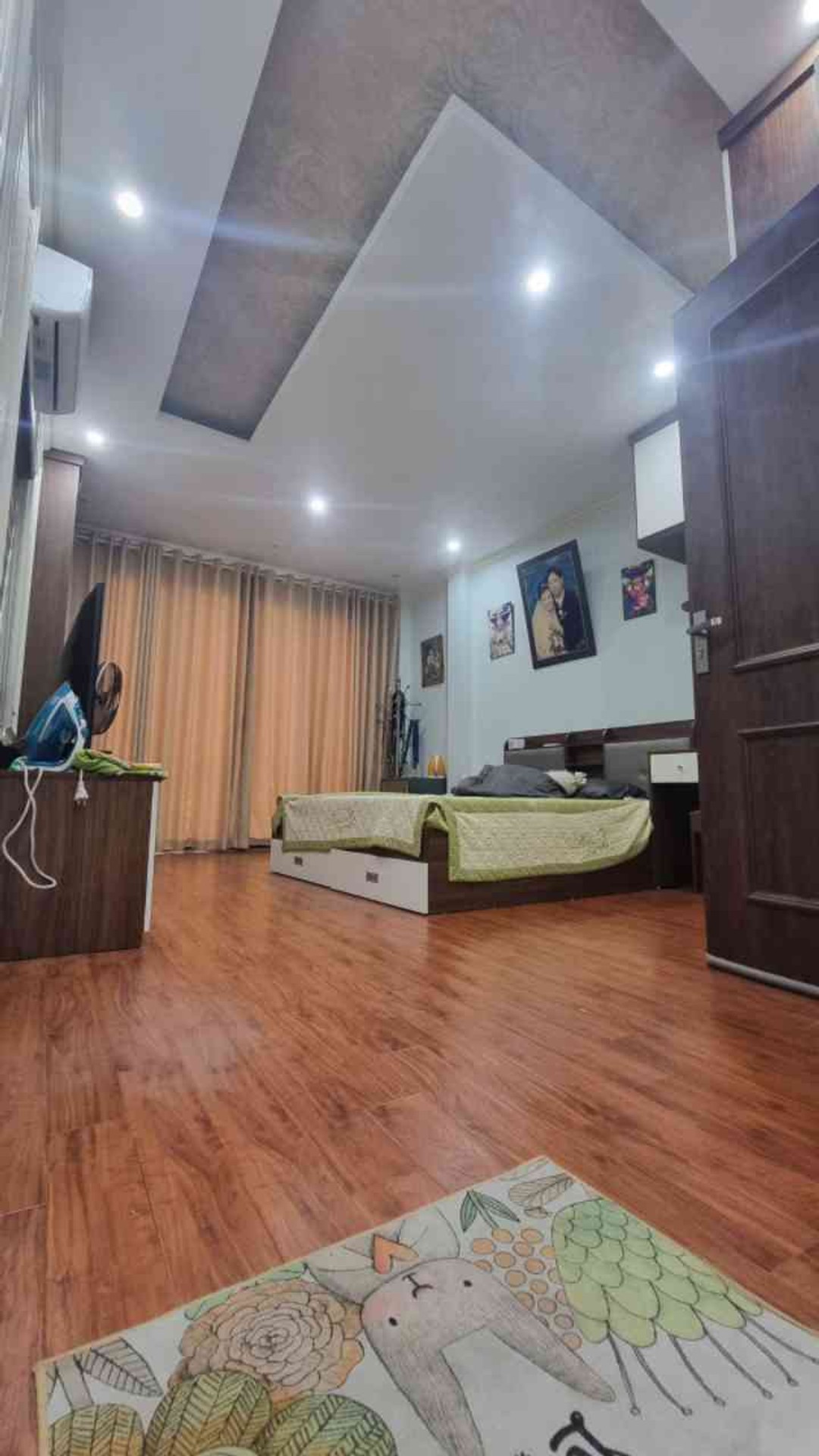 Bán nhà Tân Mai - diện tích 33m2 6 tầng - có sẵn ô chờ thang máy - giá 7,9 tỷ