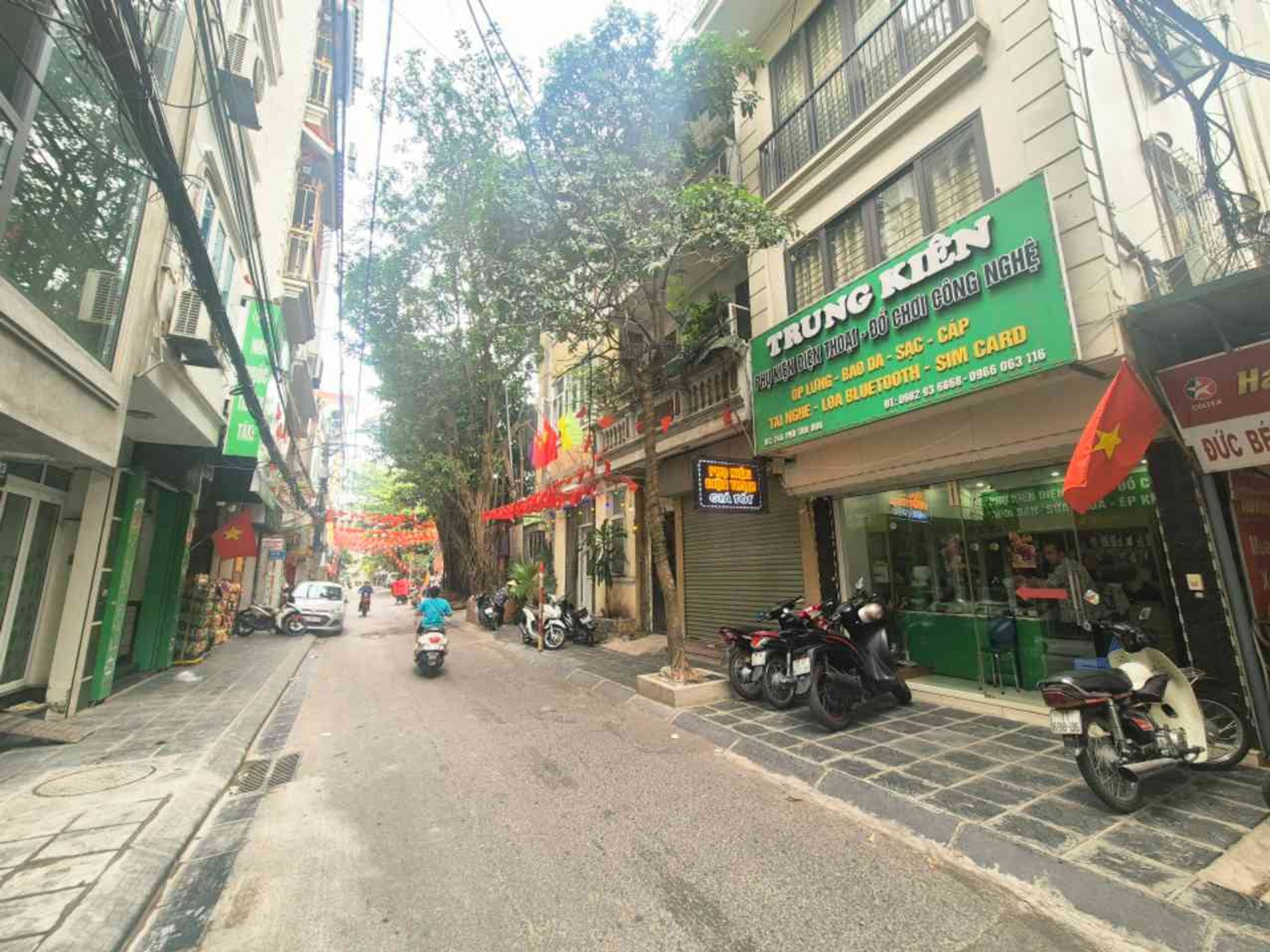 Bán nhà Tân Mai - diện tích 33m2 6 tầng - có sẵn ô chờ thang máy - giá 7,9 tỷ