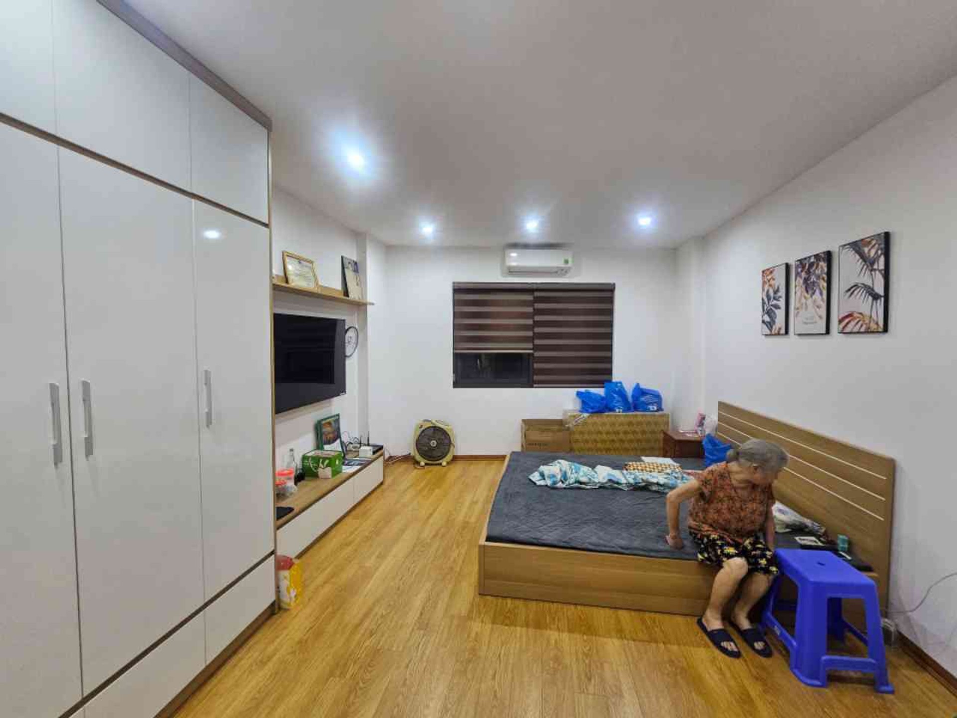 Bán nhà Giáp Bát - diện tích 32m2 5 tầng - Sổ đỏ đẹp - giá 8,6 tỷ