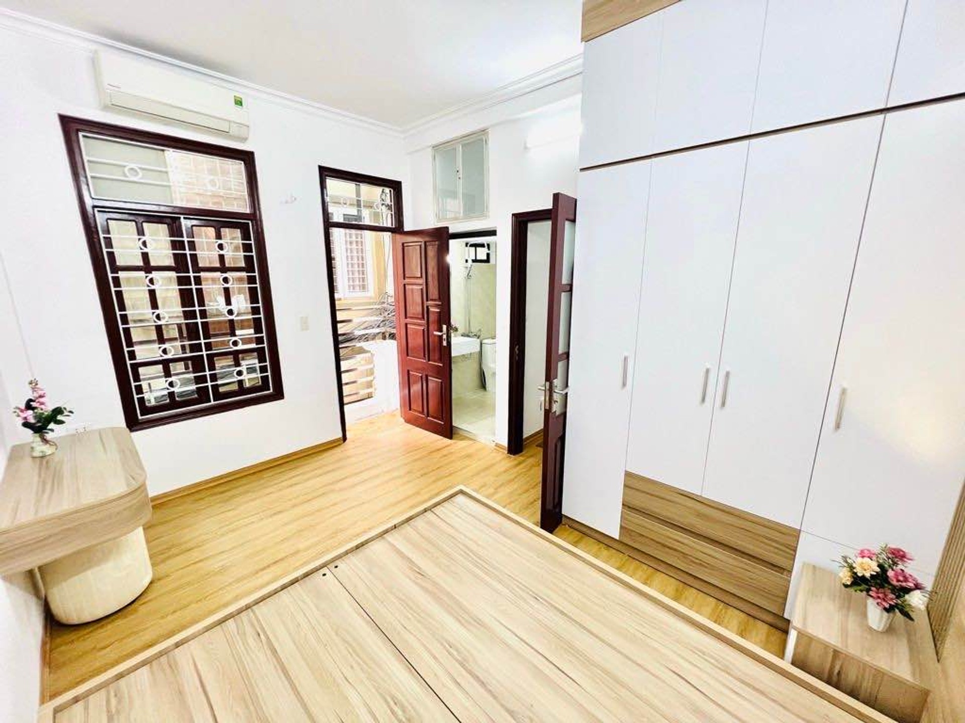 Bán nhà Giáp Nhị - diện tích 20m2 4 tầng - Lô góc 2 thoáng - giá 6,4 tỷ