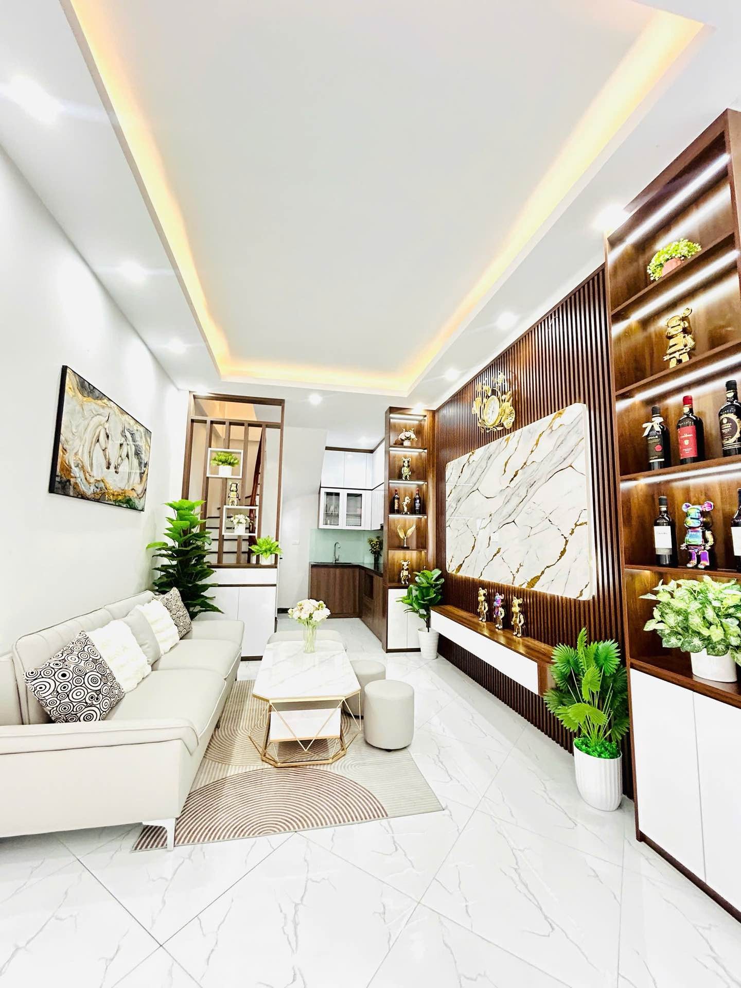Bán nhà Thanh Đàm - diện tích 30m2 5 tầng - gần ô tô - giá 7,1 tỷ
