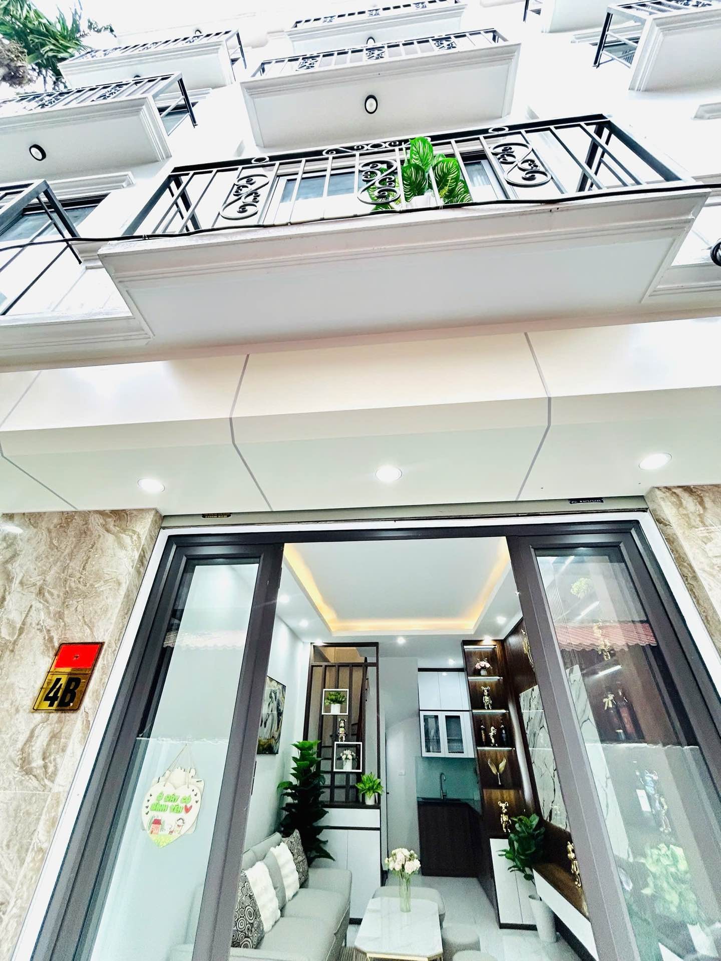 Bán nhà Thanh Đàm - diện tích 30m2 5 tầng - gần ô tô - giá 7,1 tỷ