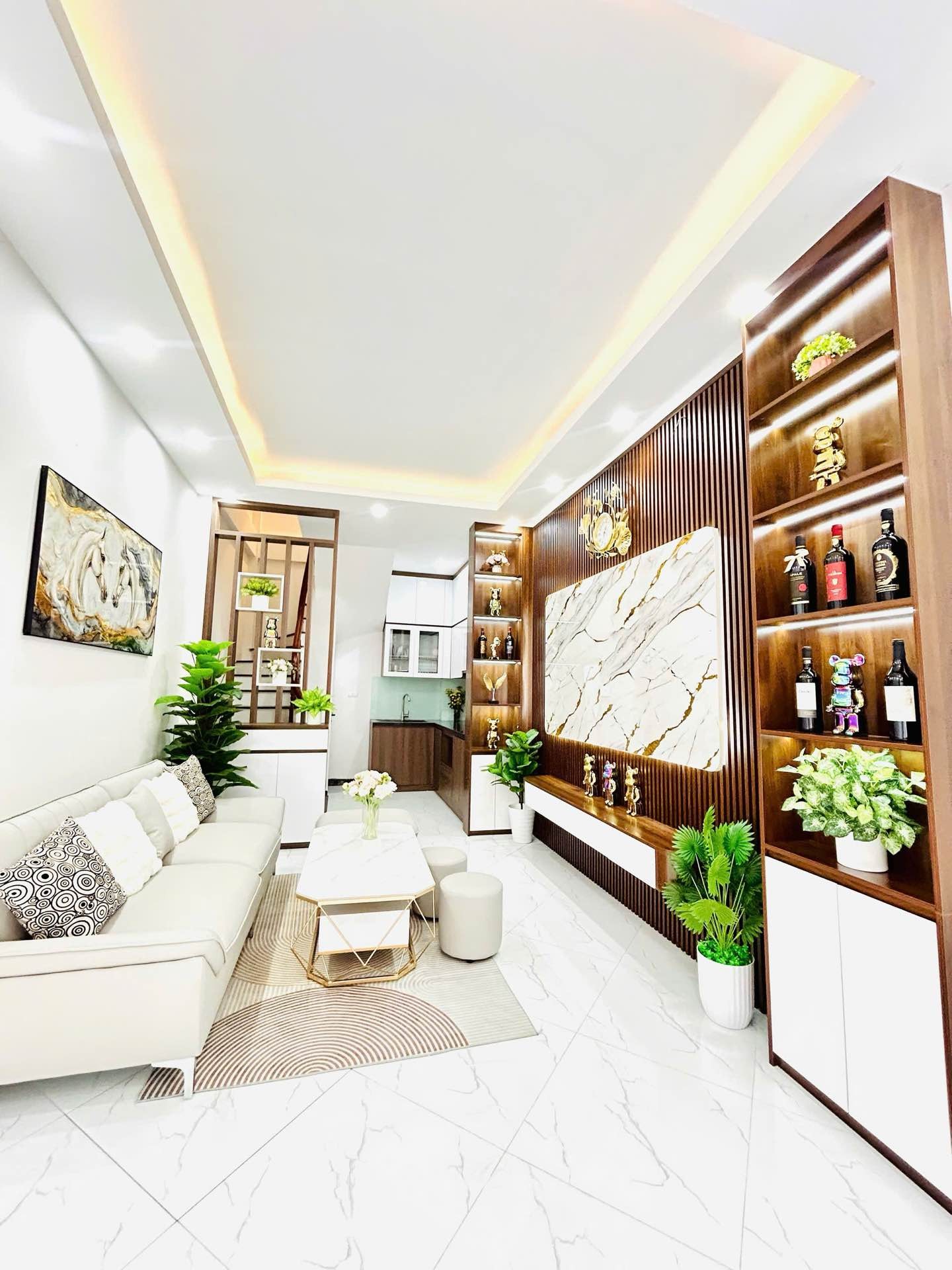 Bán nhà Thanh Đàm - diện tích 30m2 5 tầng - gần ô tô - giá 7,1 tỷ