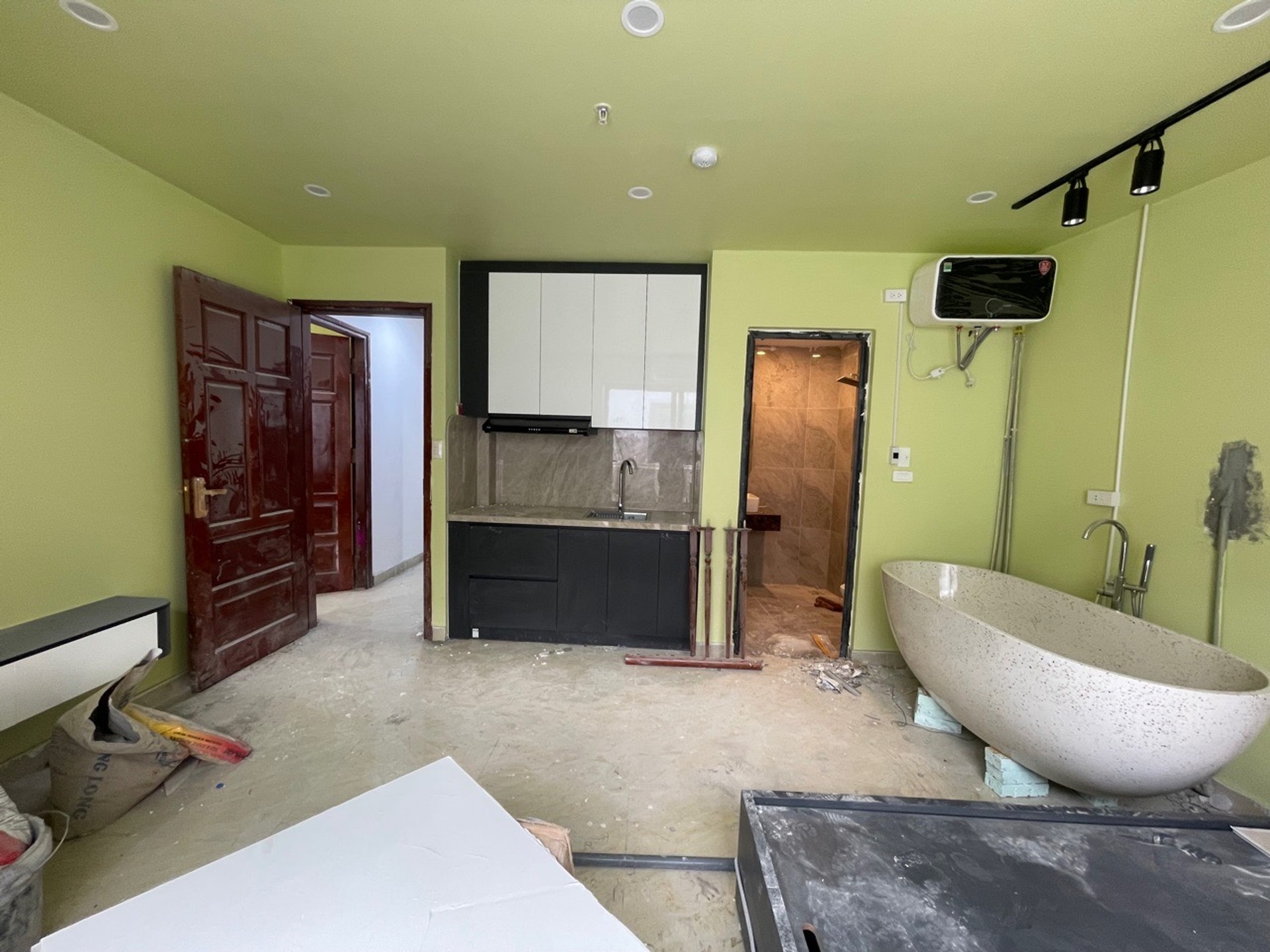 Bán nhà Hoa Lư - diện tích 60m2 7 tầng - Ô TÔ QUA CỔNG - giá 24,5 tỷ