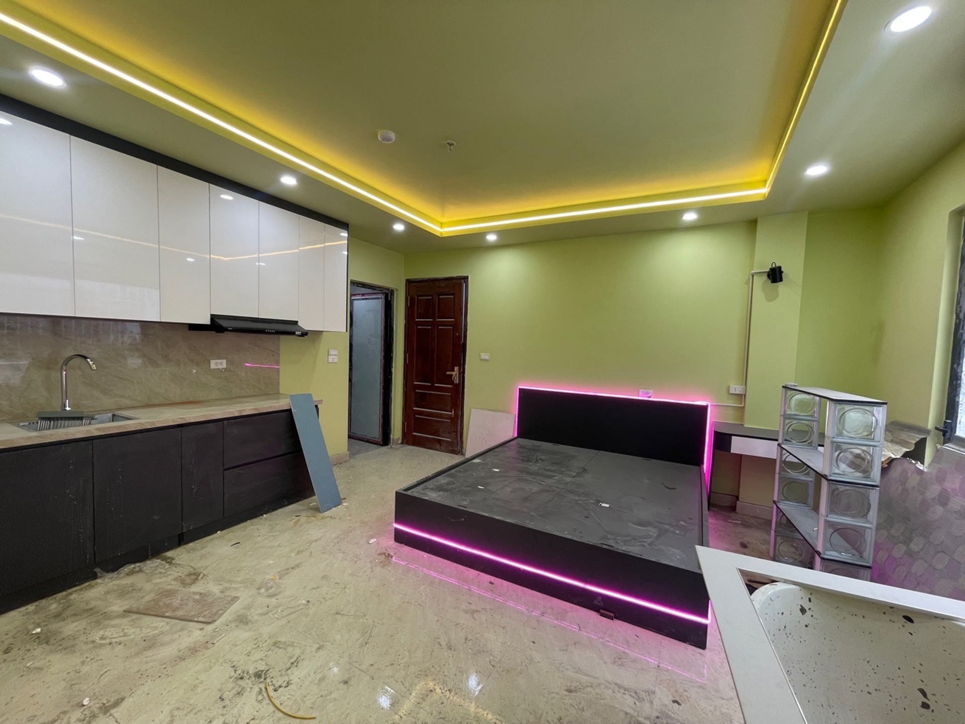 Bán nhà Hoa Lư - diện tích 60m2 7 tầng - Ô TÔ QUA CỔNG - giá 24,5 tỷ