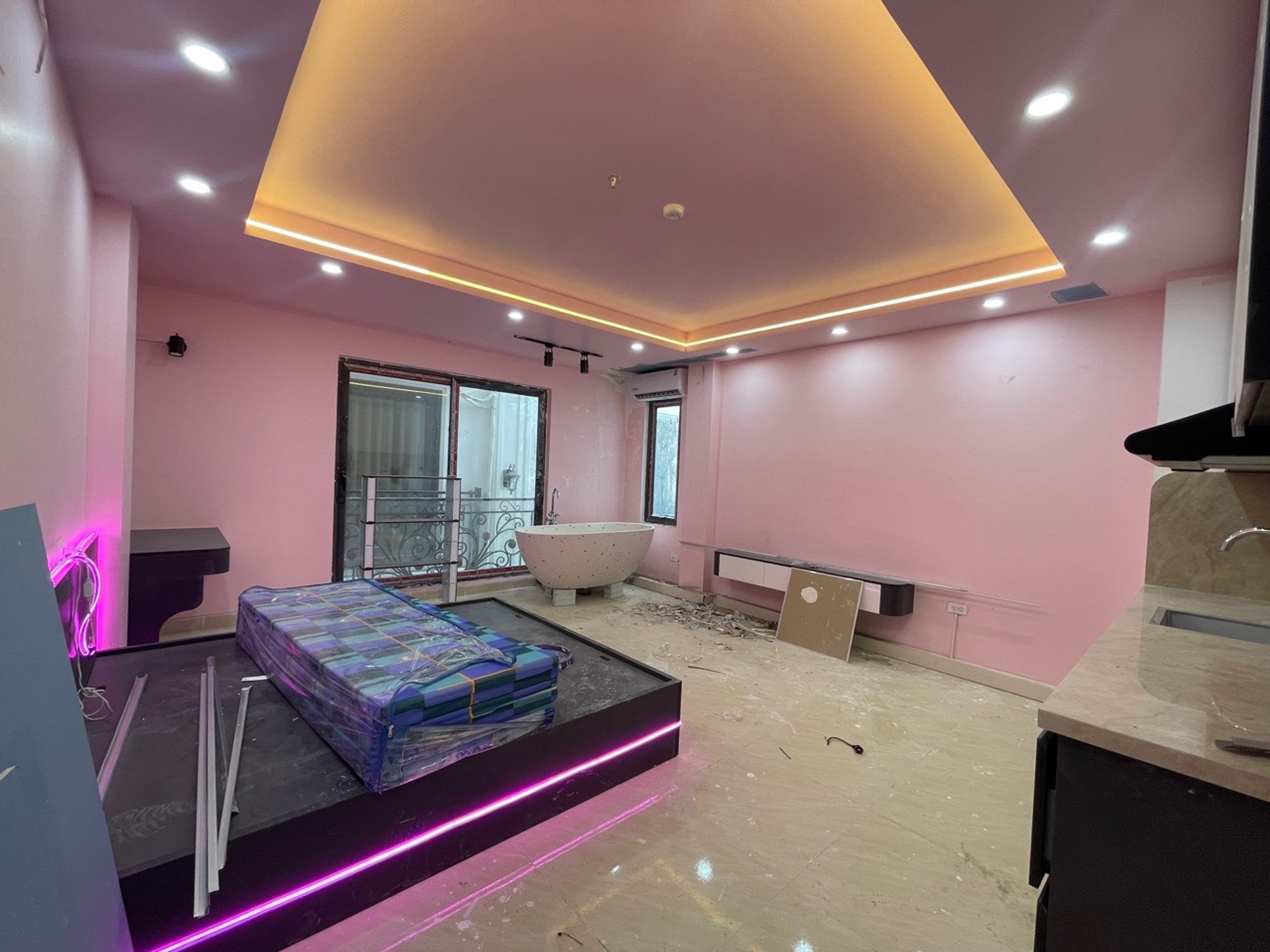 Bán nhà Hoa Lư - diện tích 60m2 7 tầng - Ô TÔ QUA CỔNG - giá 24,5 tỷ