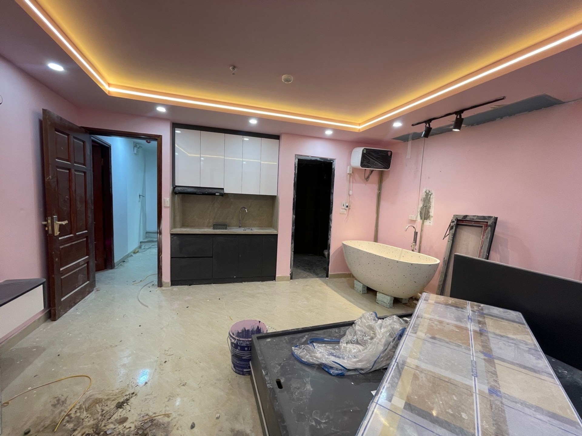 Bán nhà Hoa Lư - diện tích 60m2 7 tầng - Ô TÔ QUA CỔNG - giá 24,5 tỷ