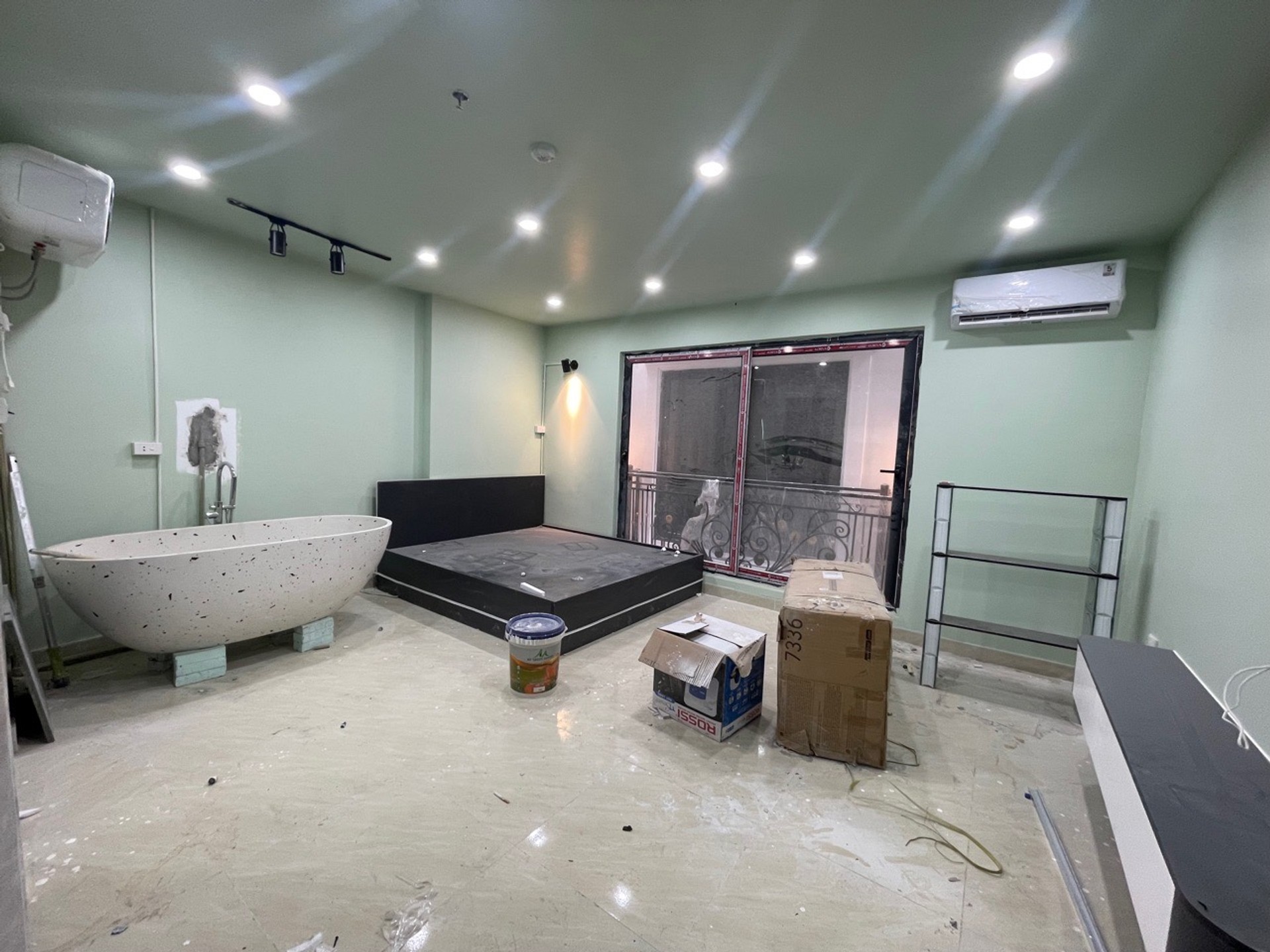 Bán nhà Hoa Lư - diện tích 60m2 7 tầng - Ô TÔ QUA CỔNG - giá 24,5 tỷ