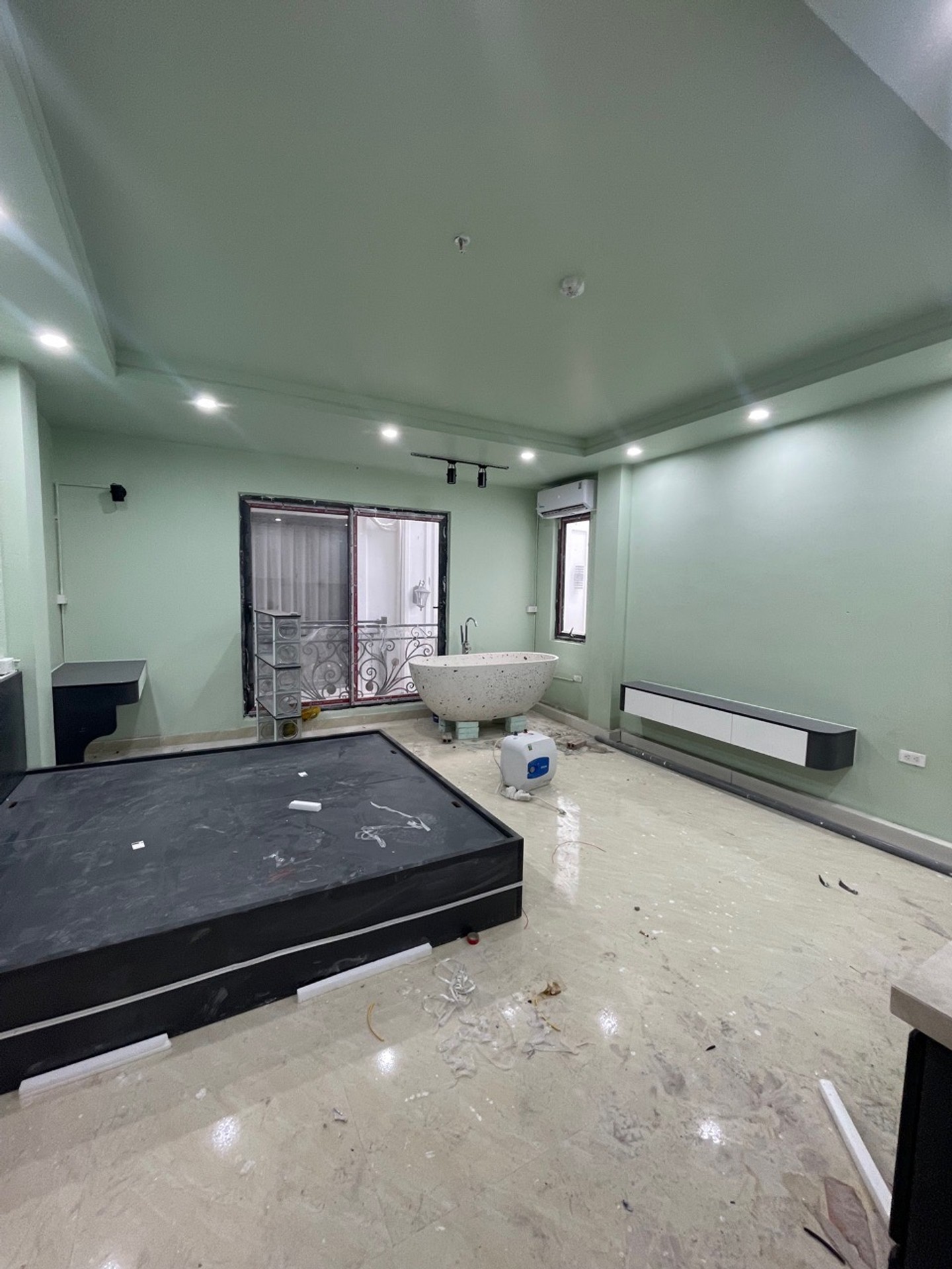Bán nhà Hoa Lư - diện tích 60m2 7 tầng - Ô TÔ QUA CỔNG - giá 24,5 tỷ