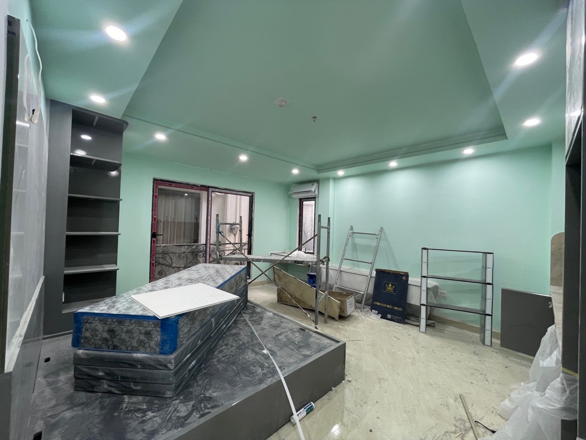 Bán nhà Hoa Lư - diện tích 60m2 7 tầng - Ô TÔ QUA CỔNG - giá 24,5 tỷ