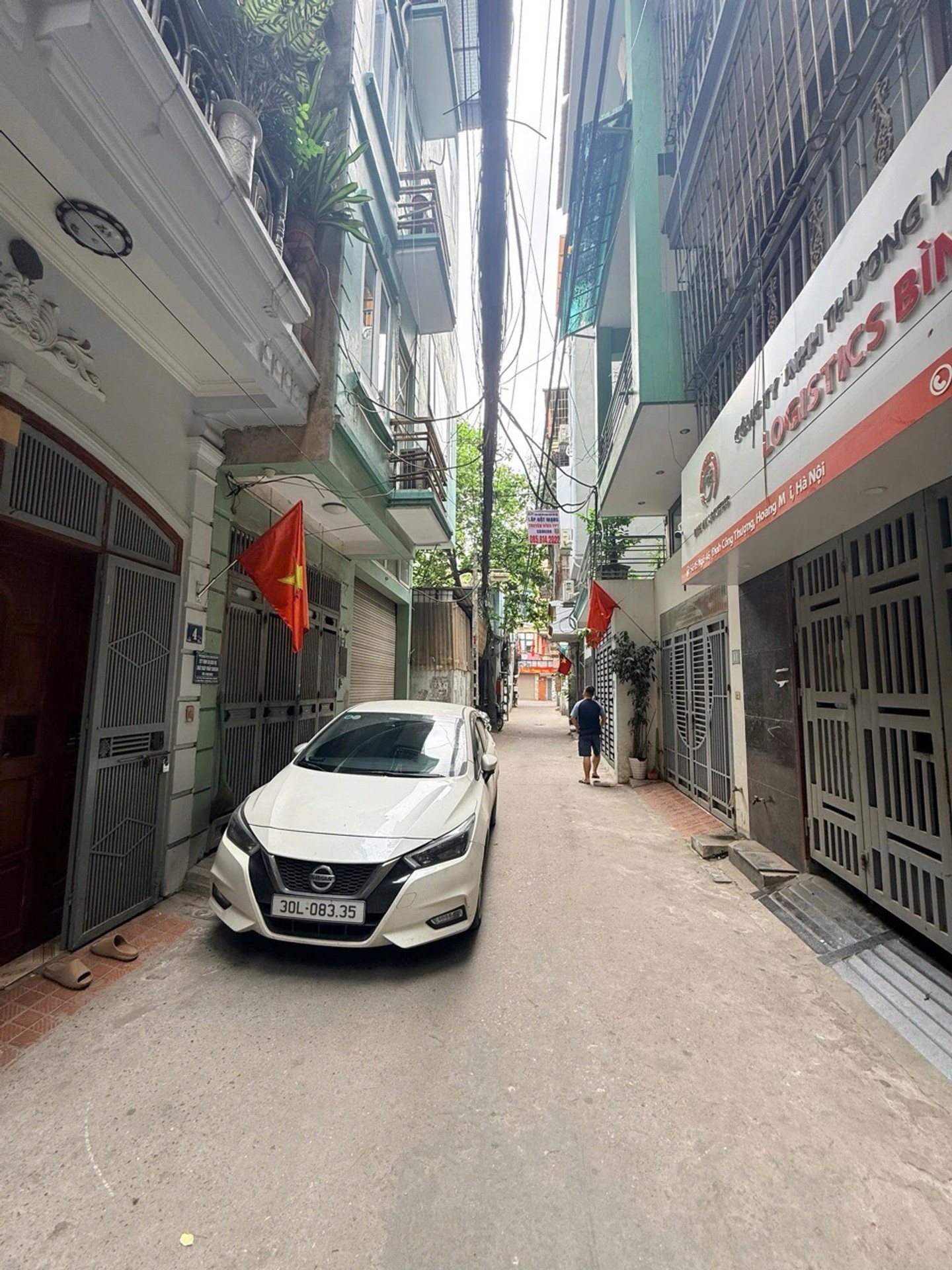 Bán nhà Định Công Thượng - diện tích 43m2 5 tầng - Ô tô tránh - giá 12,9 tỷ