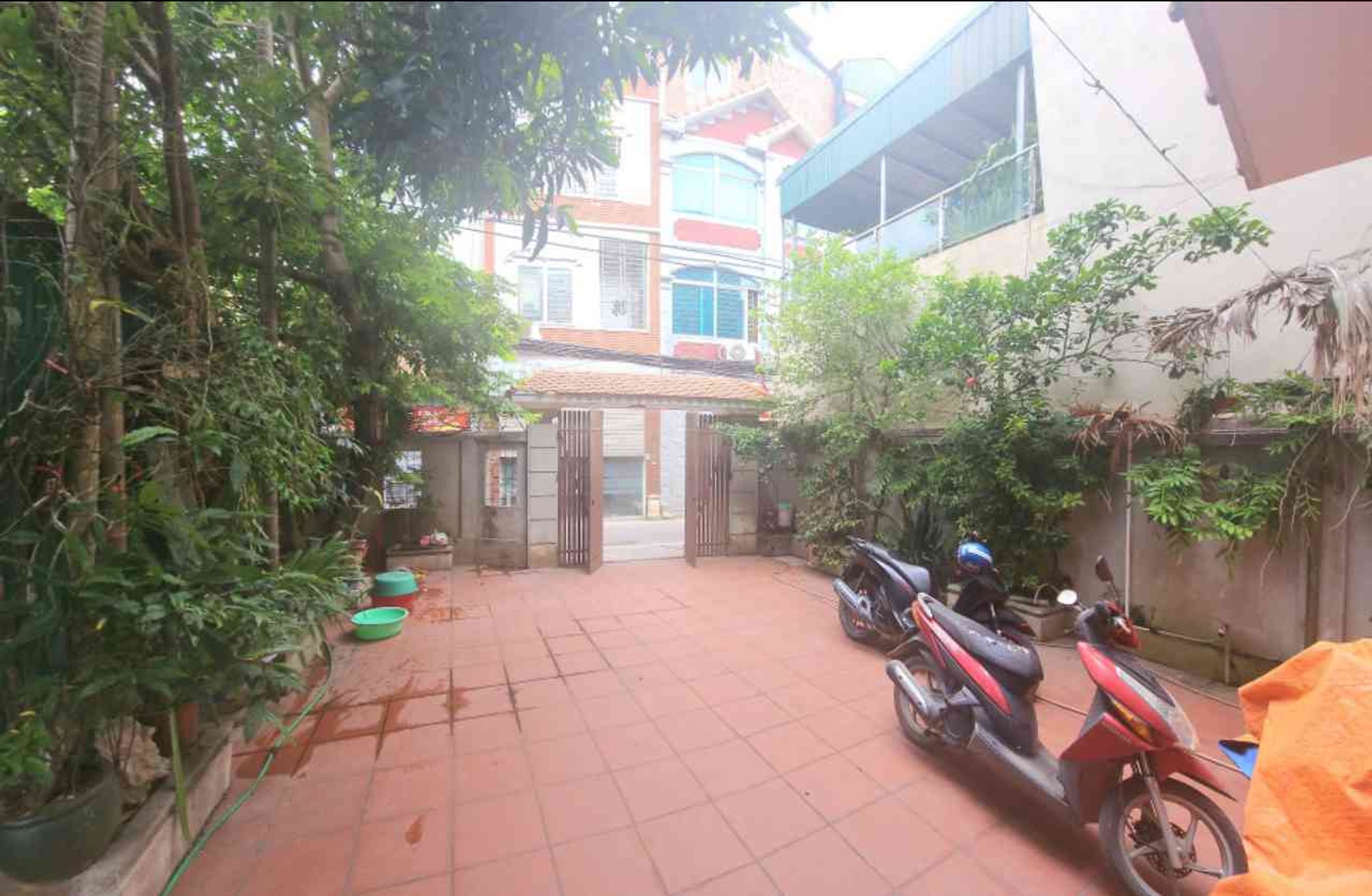 Bán nhà Thúy Lĩnh - diện tích 192m2 3 tầng - ô tô qua nhà - giá 27 tỷ