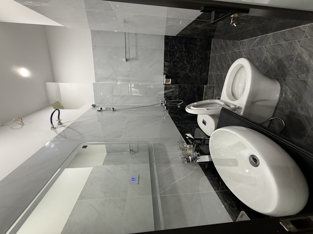 Bán nhà Hai Bà Trưng - diện tích 40m2 5 tầng - Ô TÔ THÔNG - giá 12,5 tỷ