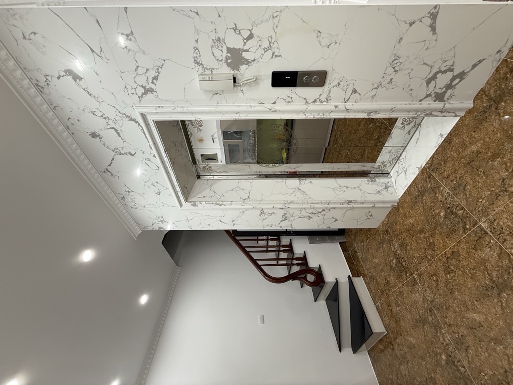 Bán nhà Hai Bà Trưng - diện tích 40m2 5 tầng - Ô TÔ THÔNG - giá 12,5 tỷ