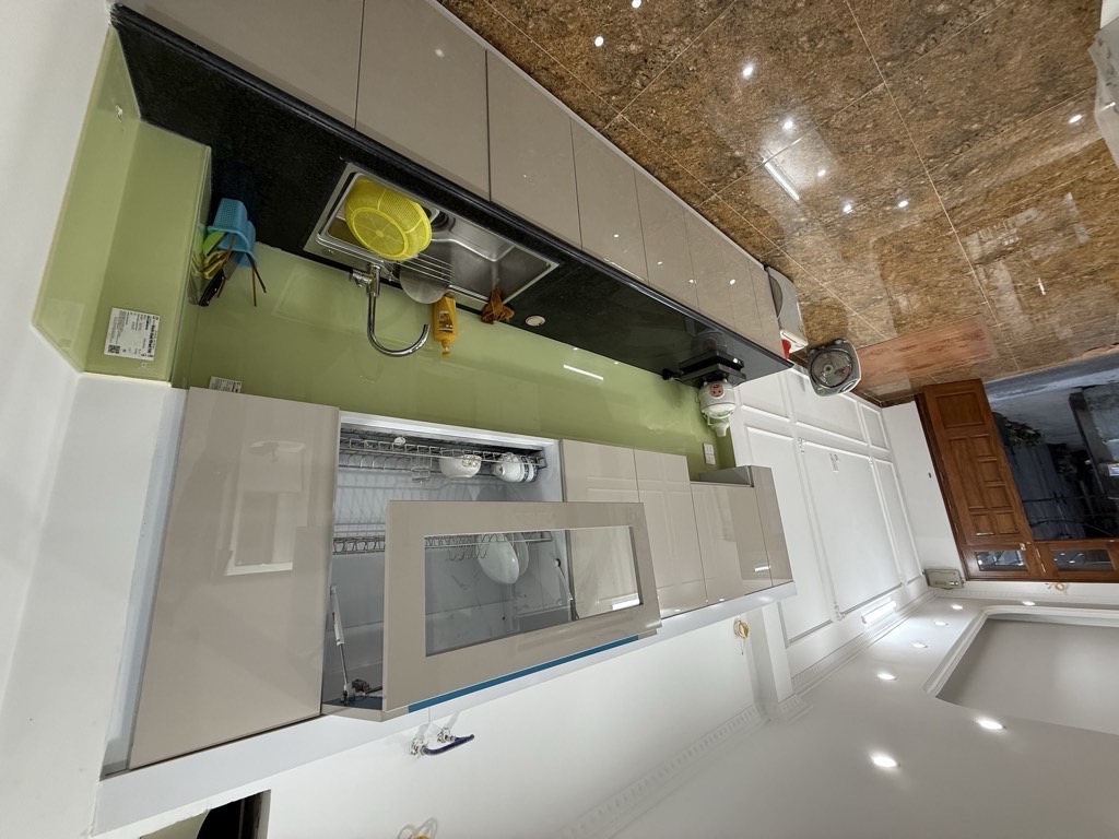 Bán nhà Hai Bà Trưng - diện tích 40m2 5 tầng - Ô TÔ THÔNG - giá 12,5 tỷ