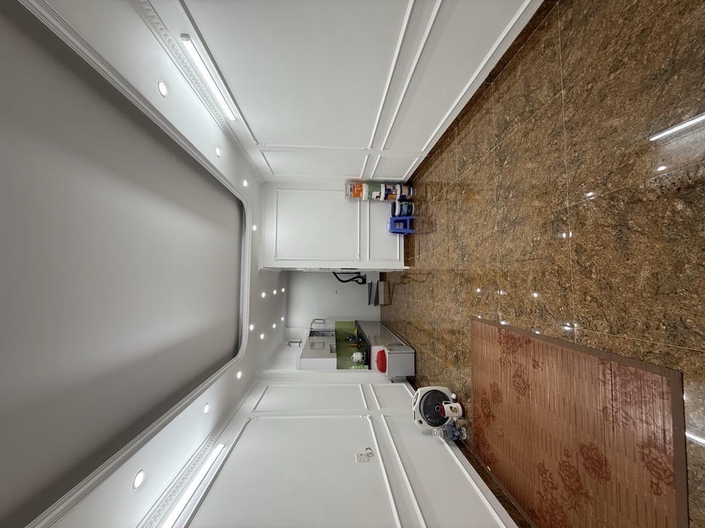 Bán nhà Hai Bà Trưng - diện tích 40m2 5 tầng - Ô TÔ THÔNG - giá 12,5 tỷ
