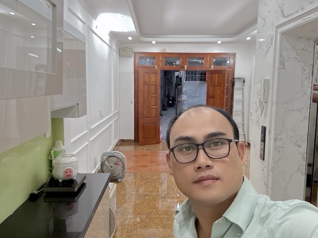 Bán nhà Hai Bà Trưng - diện tích 40m2 5 tầng - Ô TÔ THÔNG - giá 12,5 tỷ