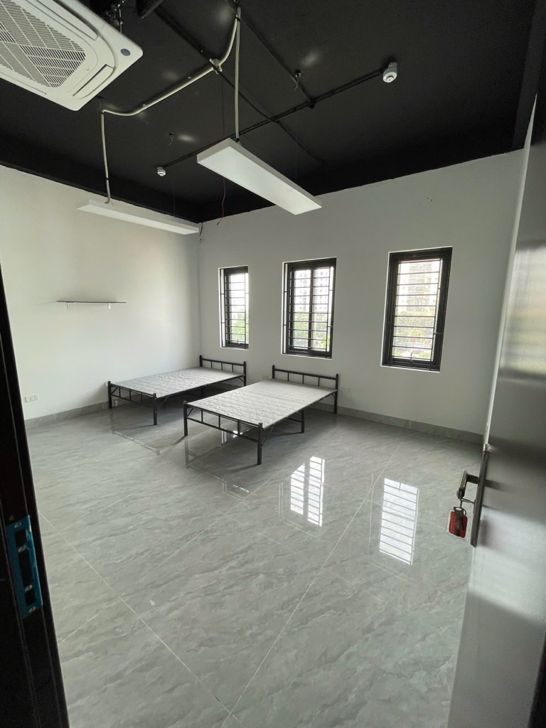 Bán nhà Tân Mai - diện tích 100m2 5 tầng - Mặt tiền rộng - giá 37,95 tỷ