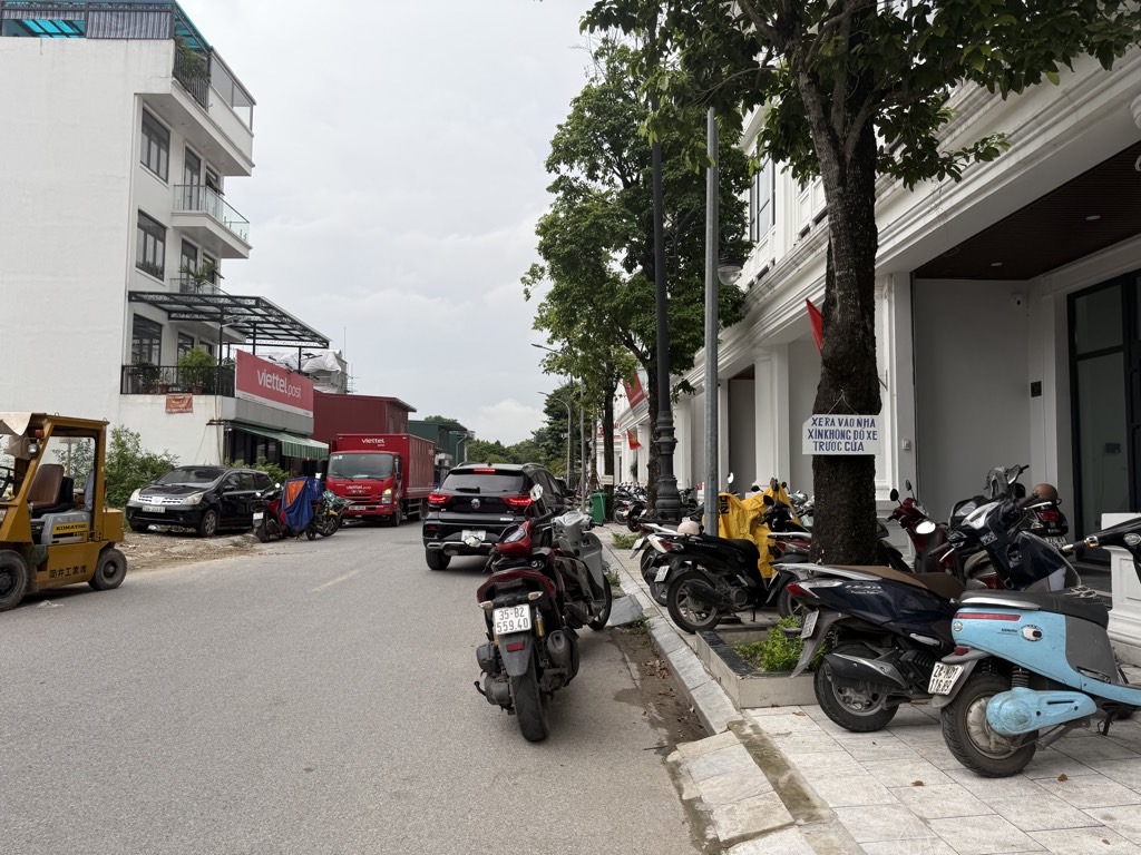 Bán nhà Tân Mai - diện tích 100m2 5 tầng - Mặt tiền rộng - giá 37,95 tỷ