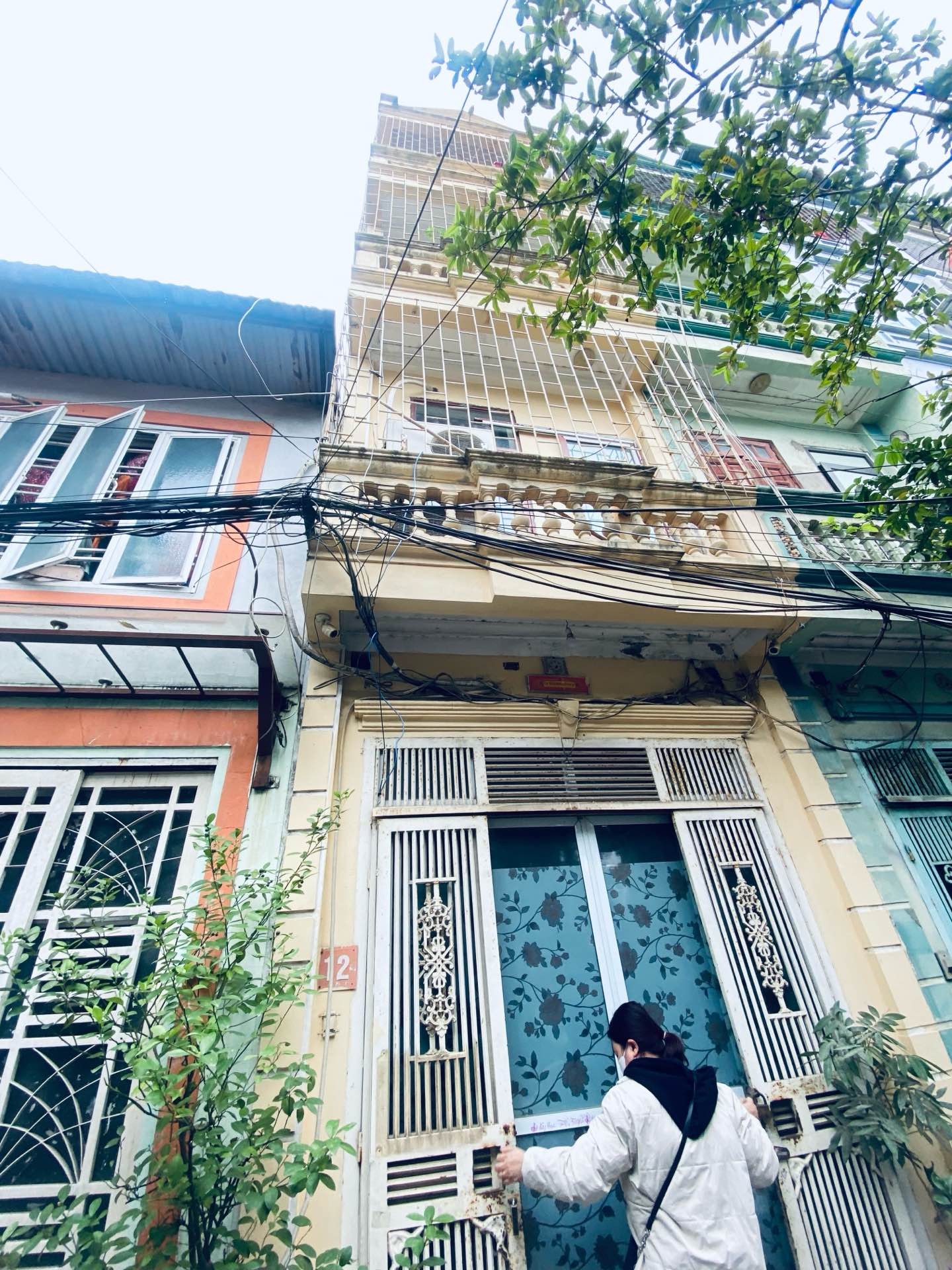 Bán nhà Nguyễn Chính - diện tích 27m2 4 tầng - Nhà dân xây KCBT chắc chắn - giá 5,3 tỷ