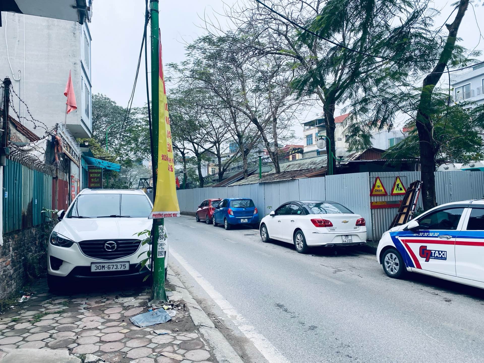 Bán nhà Nguyễn Chính - diện tích 27m2 4 tầng - Nhà dân xây KCBT chắc chắn - giá 5,3 tỷ