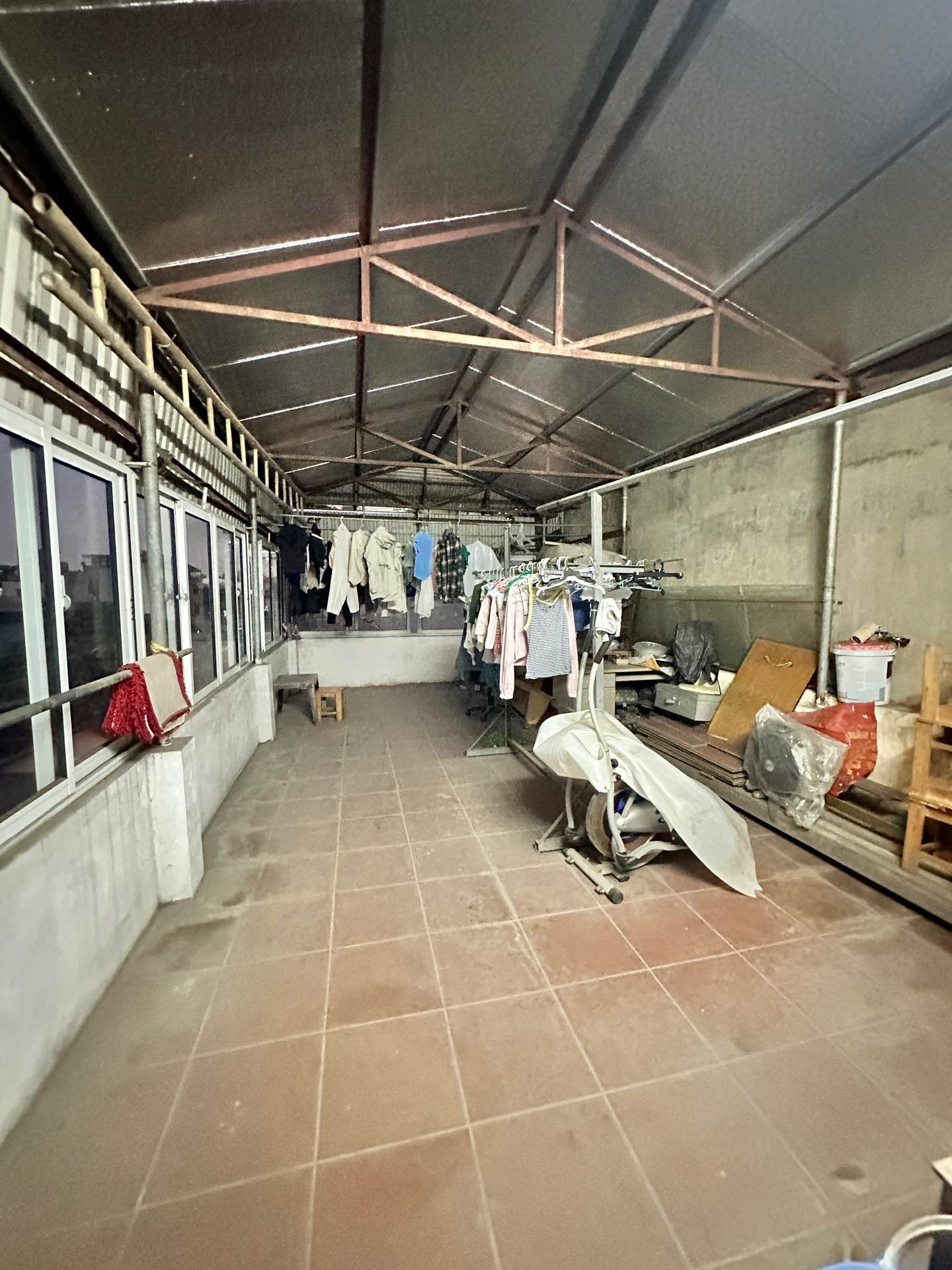 Bán nhà Vĩnh Tuy - diện tích 63m2 3 tầng - Ô Tô Đỗ Ngay Đêm Vào Nhà - giá 20,3 tỷ