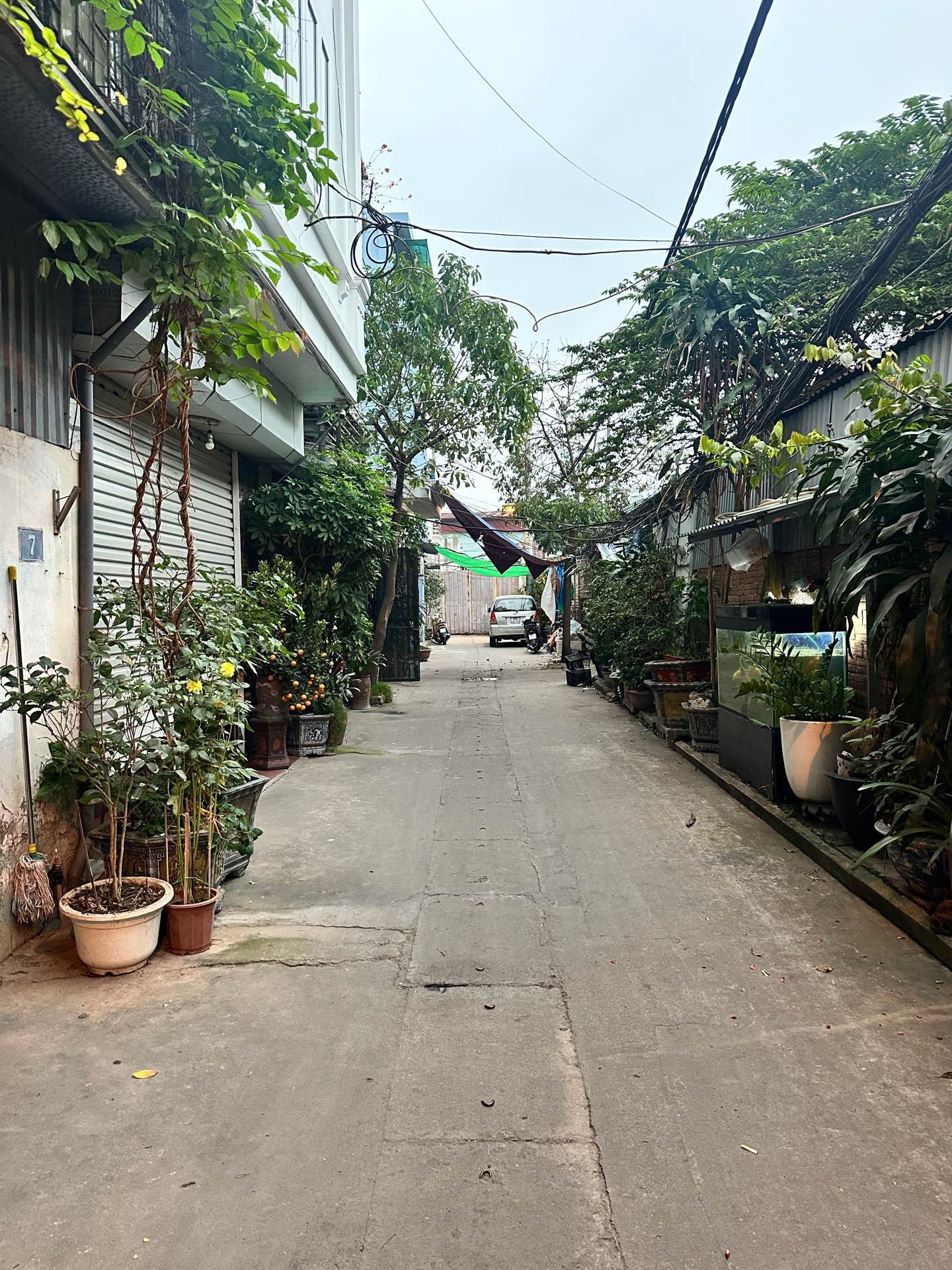 Bán nhà Vĩnh Tuy - diện tích 63m2 3 tầng - Ô Tô Đỗ Ngay Đêm Vào Nhà - giá 20,3 tỷ